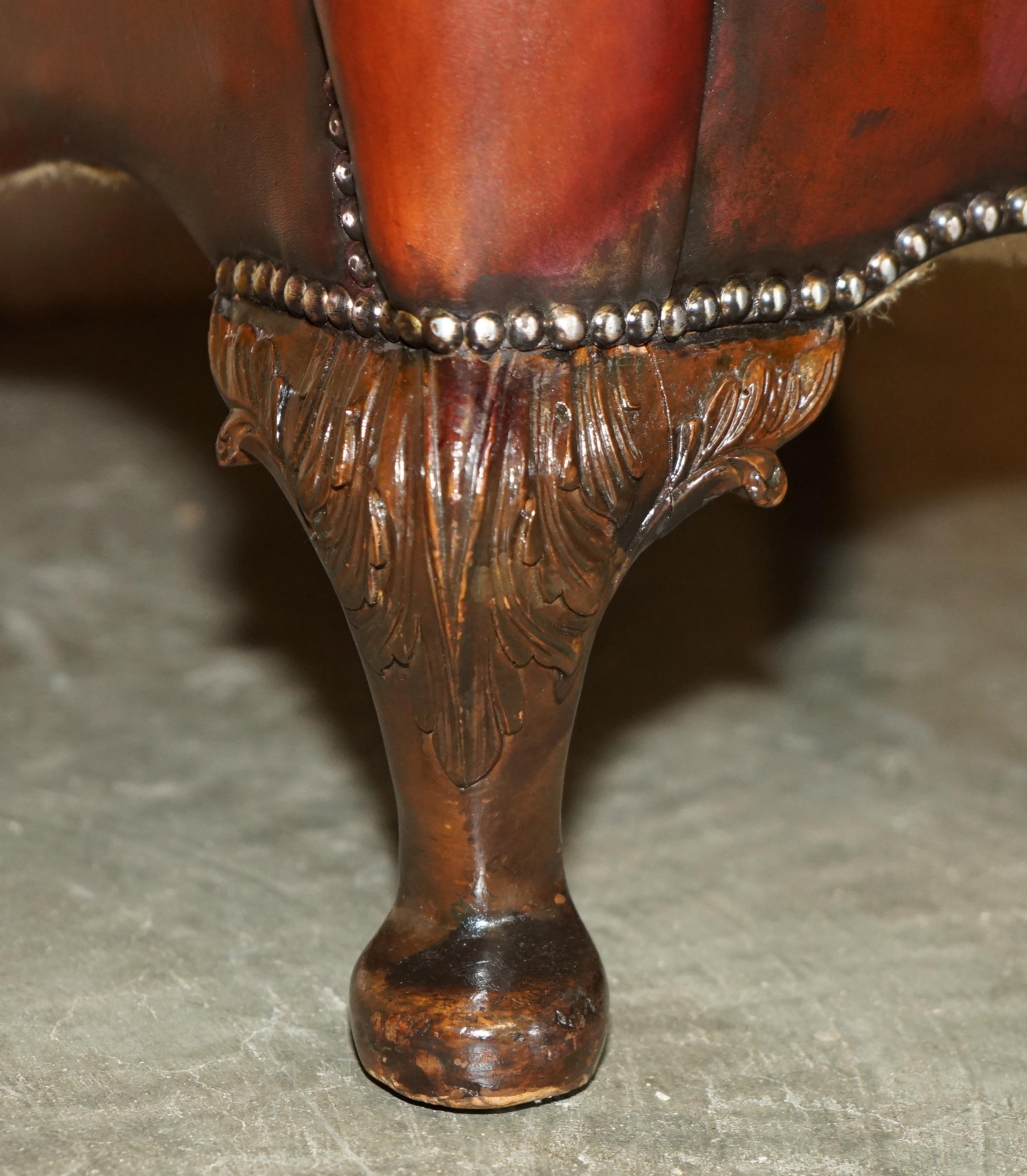 PAIR OF CHESTERFIELD VINTAGE OXBLOOD LEATHER WINGBACK ARMCHAIRS & FOOTSTOOLs For Sale 2