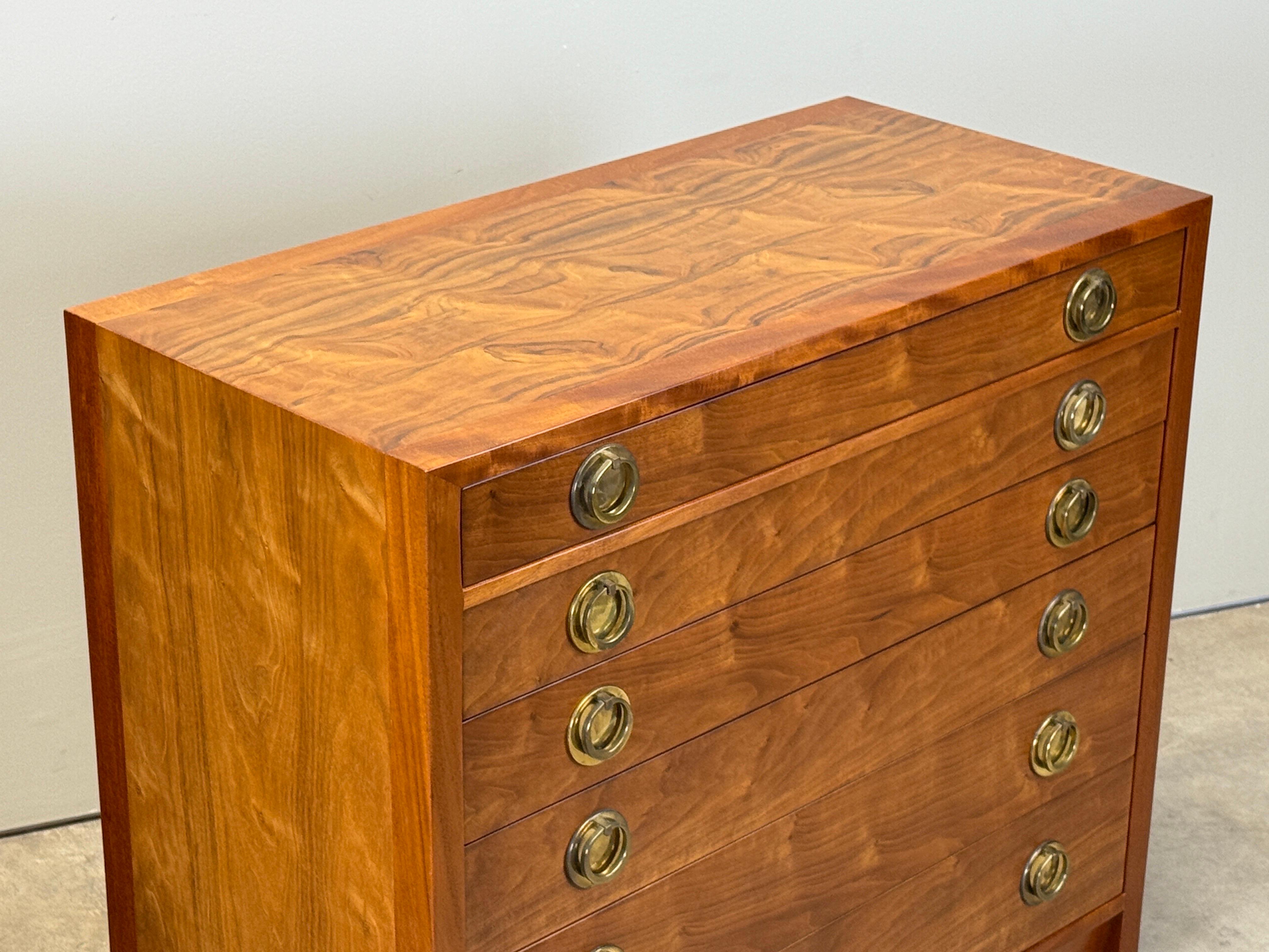 Pair of Chests by Edward Wormley for Dunbar For Sale 3