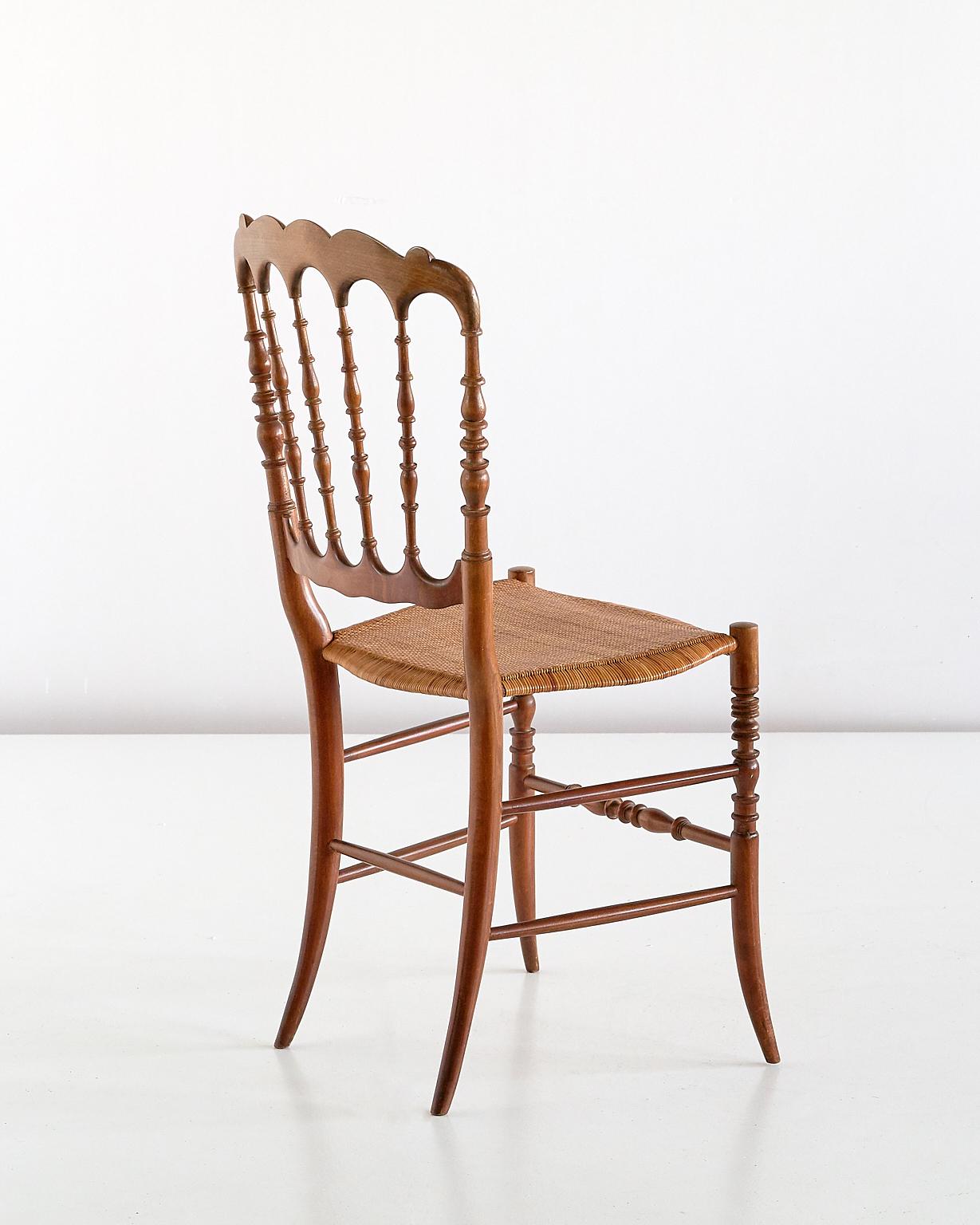 Pair of Chiavari Chairs in Beech and Cane, F.lli Zunino & Rivarola, Italy, 1950s 4
