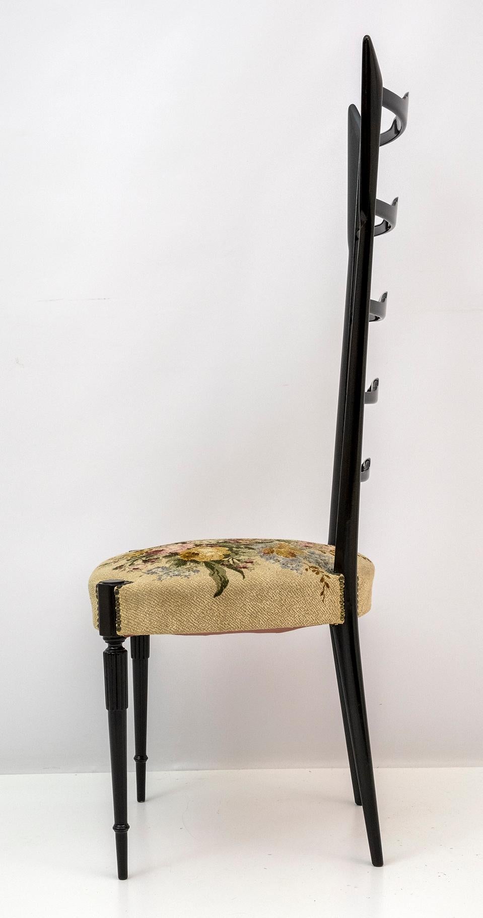 Pair of Chiavari Gio Ponti Style Mid-Century Modern Italian High Back Chairs 50s In Good Condition For Sale In Puglia, Puglia
