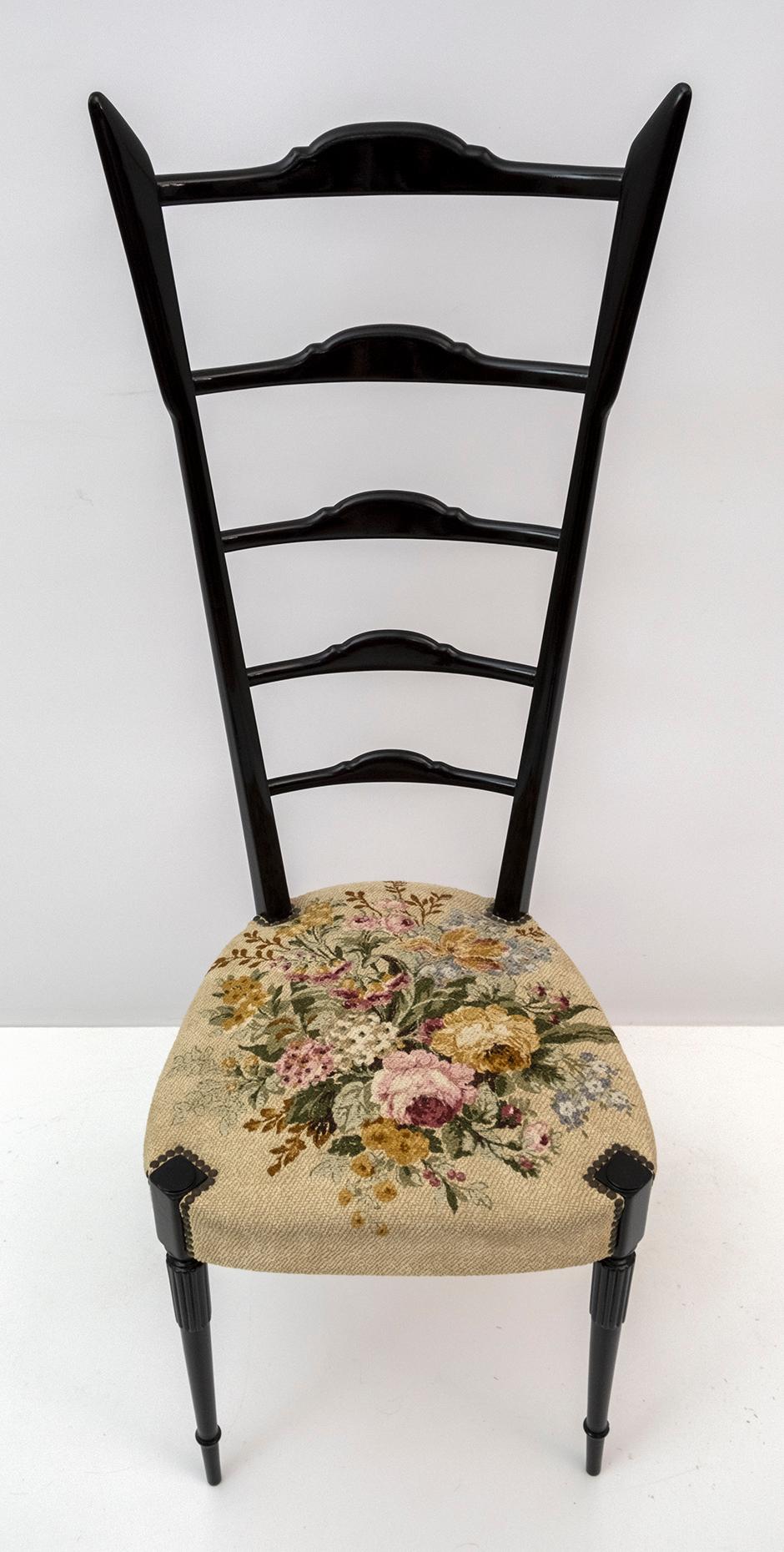 Beech Pair of Chiavari Gio Ponti Style Mid-Century Modern Italian High Back Chairs 50s For Sale
