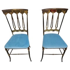 Coppia di poltroncine di Chiavari in ottone massiccio con sedute in peluche blu bambino