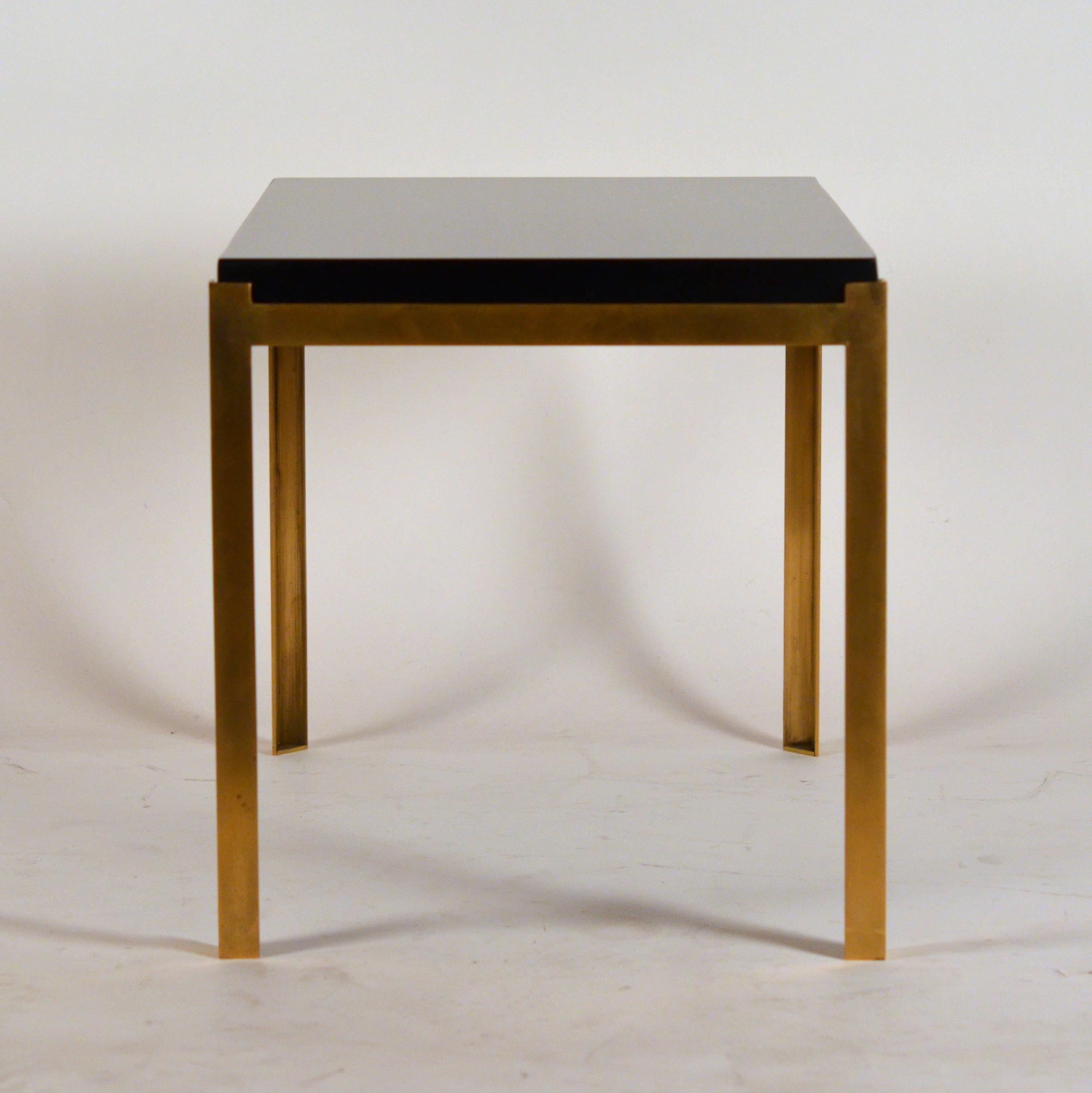 Polished Pair of Chic 'Caisson' Solid Brass and Black Lacquer End Tables by Design Frères For Sale