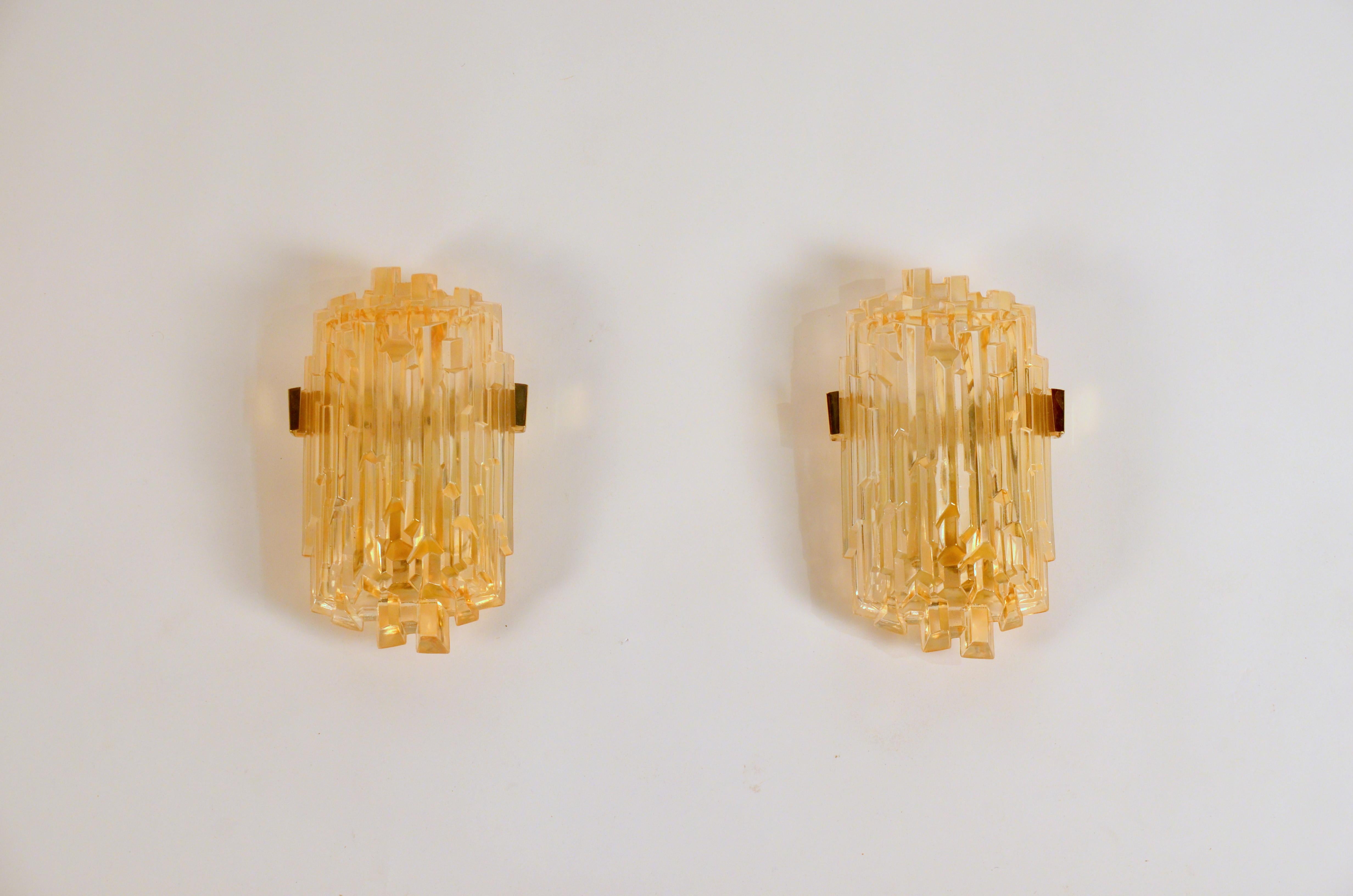 Pair of Chic French 1970s Brutalist Glass Sconces 3