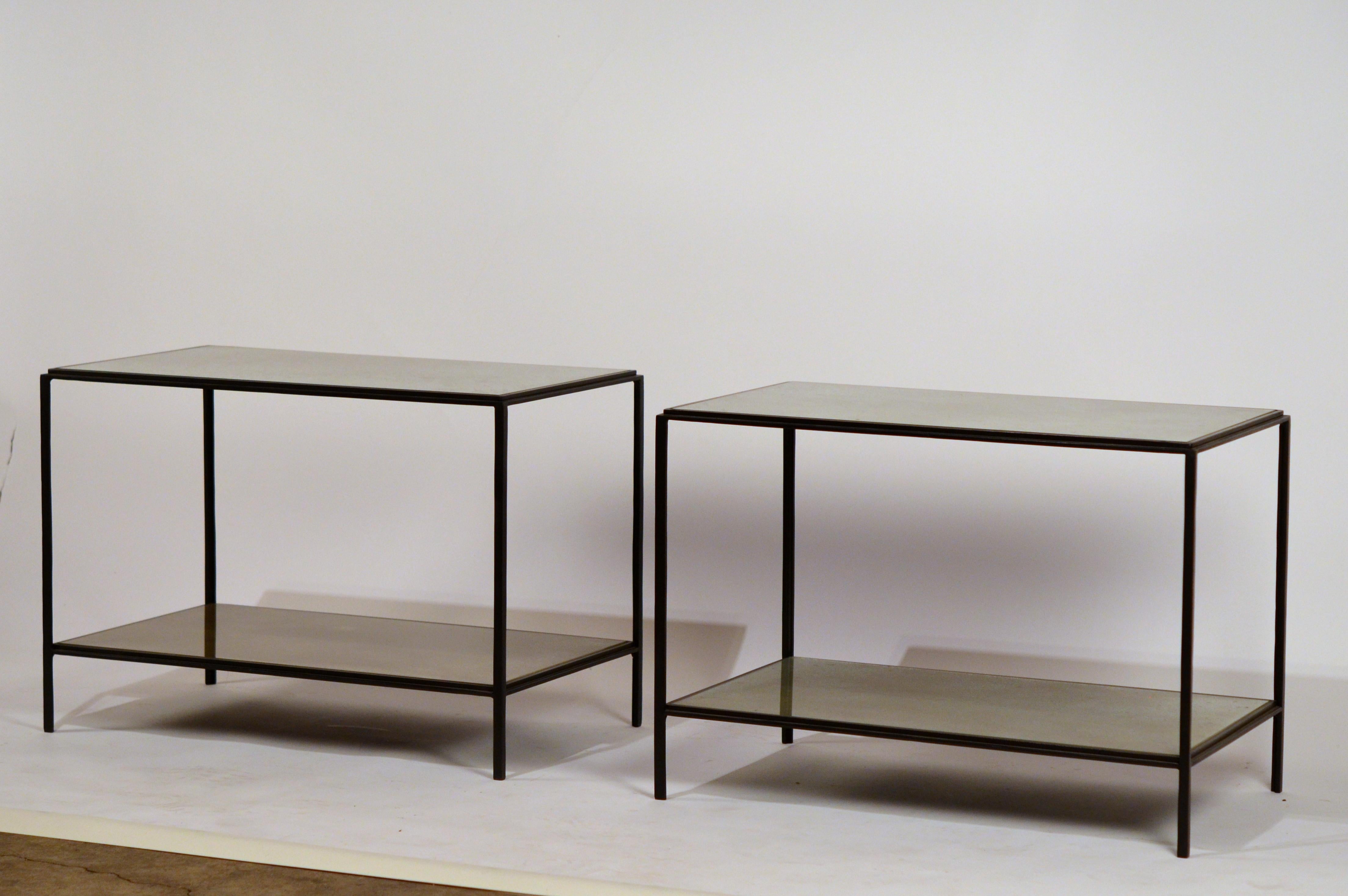 Pair of Chic 'Rectiligne' Mirrored End Tables by Design Frères For Sale 2