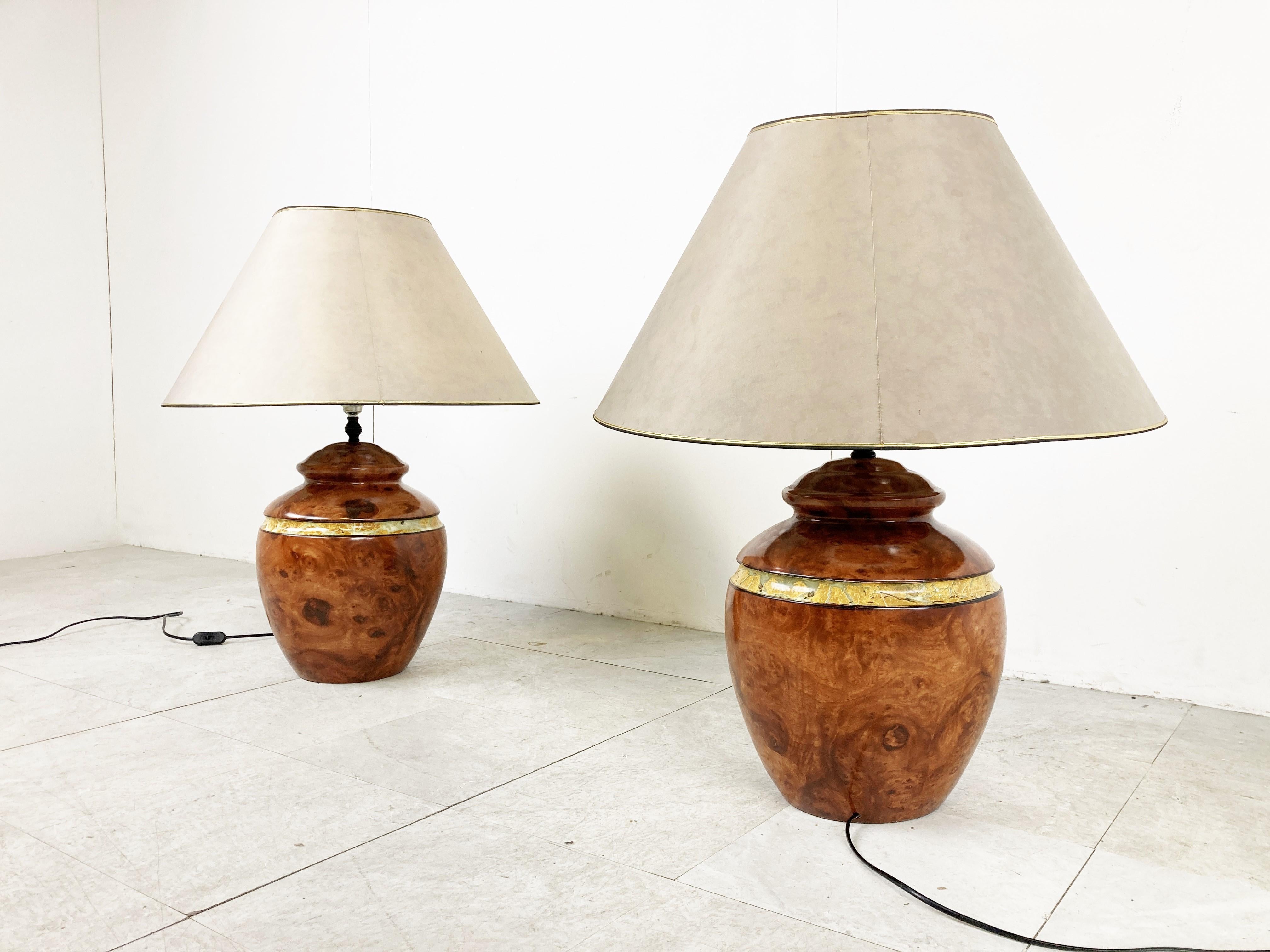 Pair of stunning metal burl wood look table lamps with a very 'chic' look.

The lamps come with their original lamp shades.

Each lamp has one lightpoint (E27 socket)

1980s - France

Dimensions:
Height: 75cm/29.52