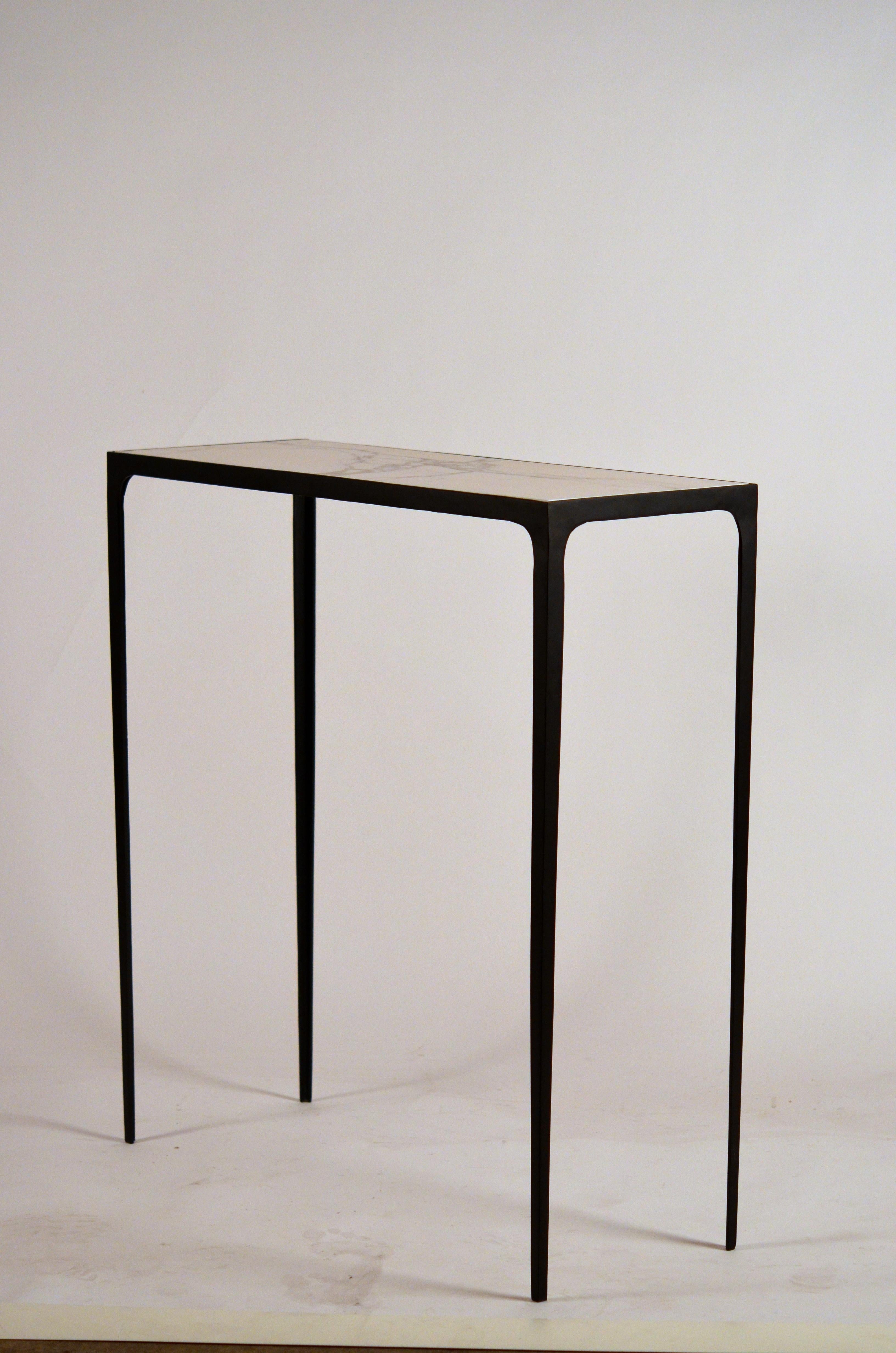 Pair of Chic Wrought Iron and Marble 'Esquisse' Consoles by Design Frères For Sale 4