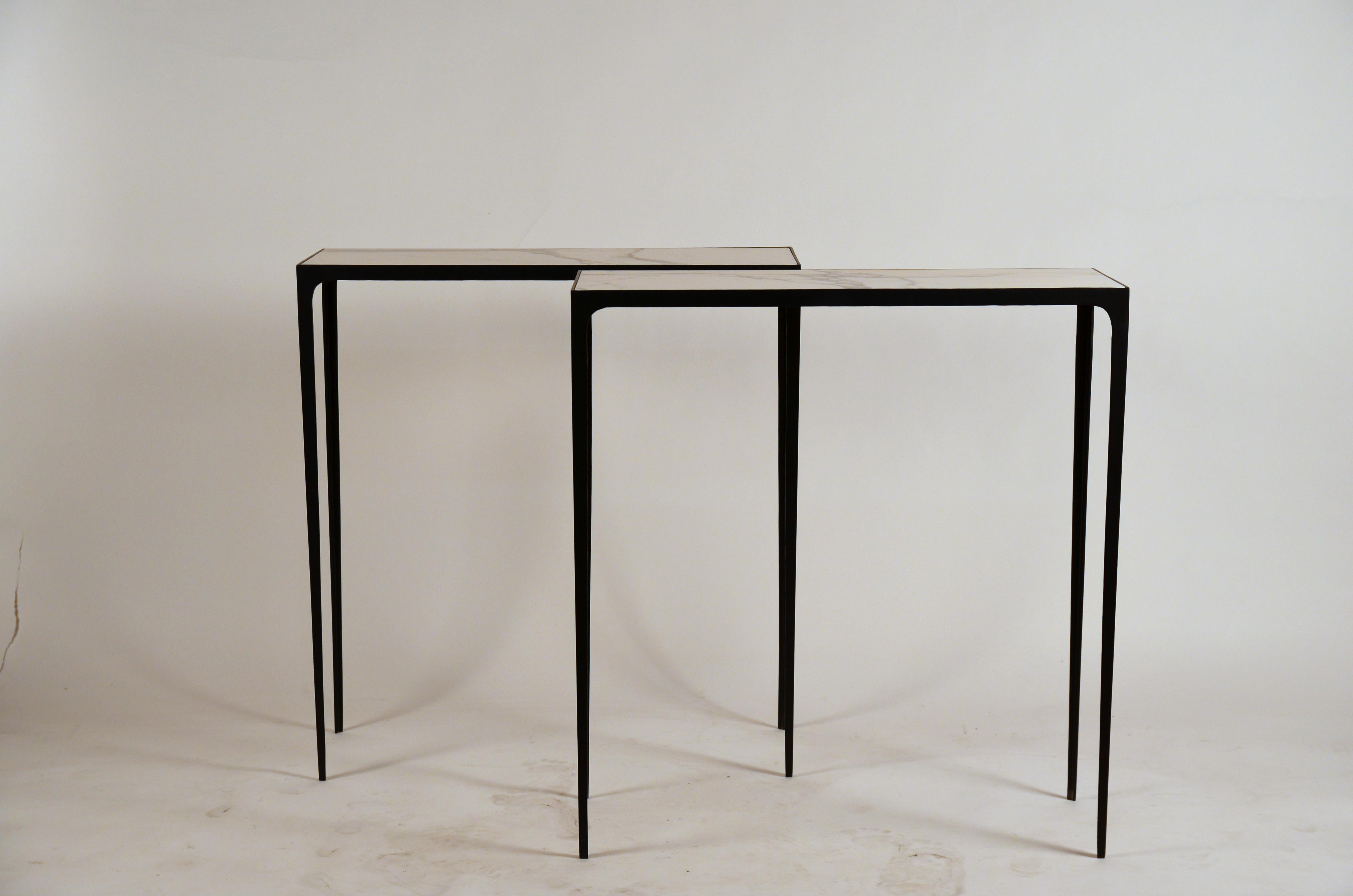 Pair of Chic Wrought Iron and Marble 'Esquisse' Consoles by Design Frères For Sale 6