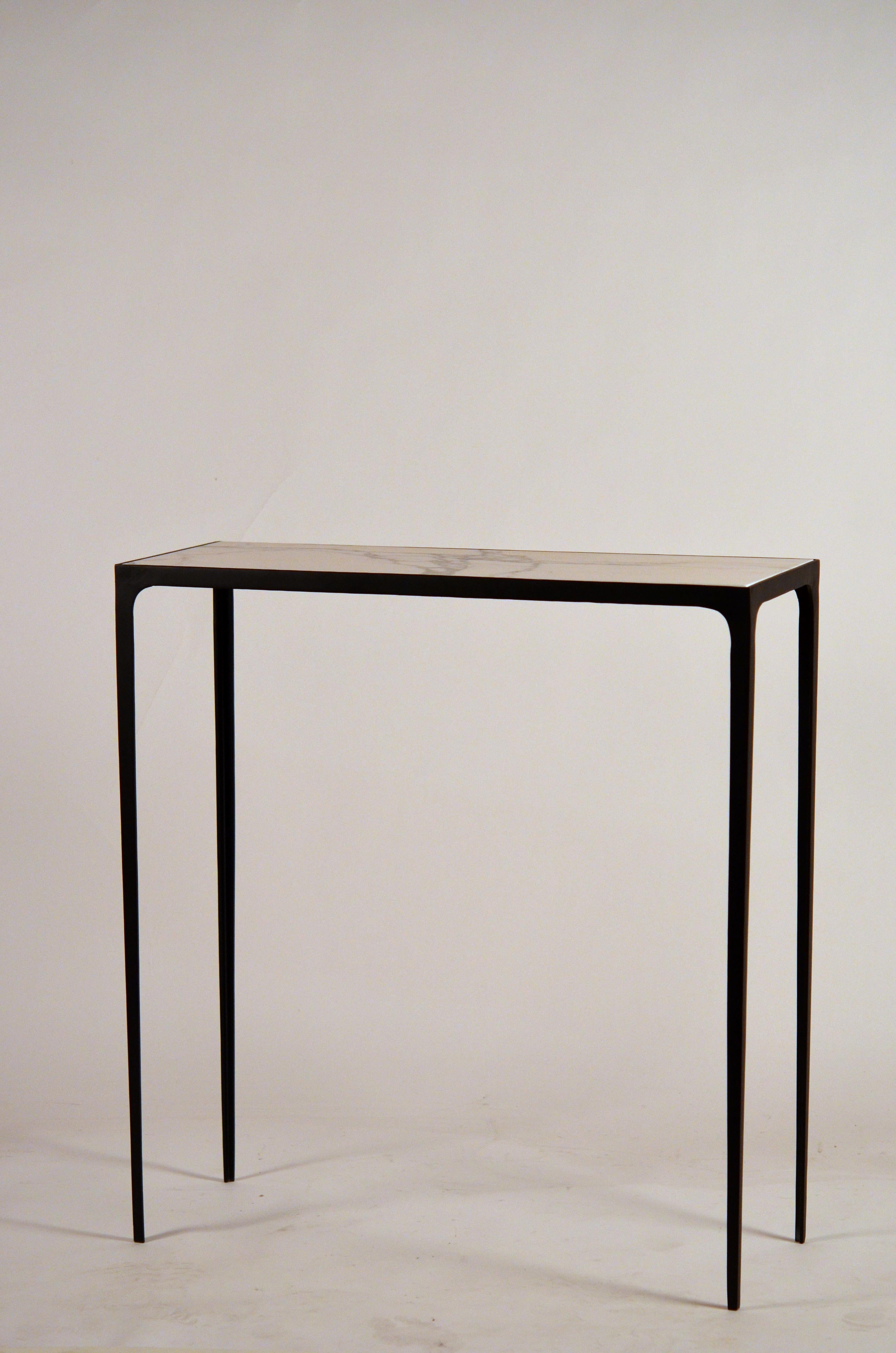 Pair of Chic Wrought Iron and Marble 'Esquisse' Consoles by Design Frères For Sale 1