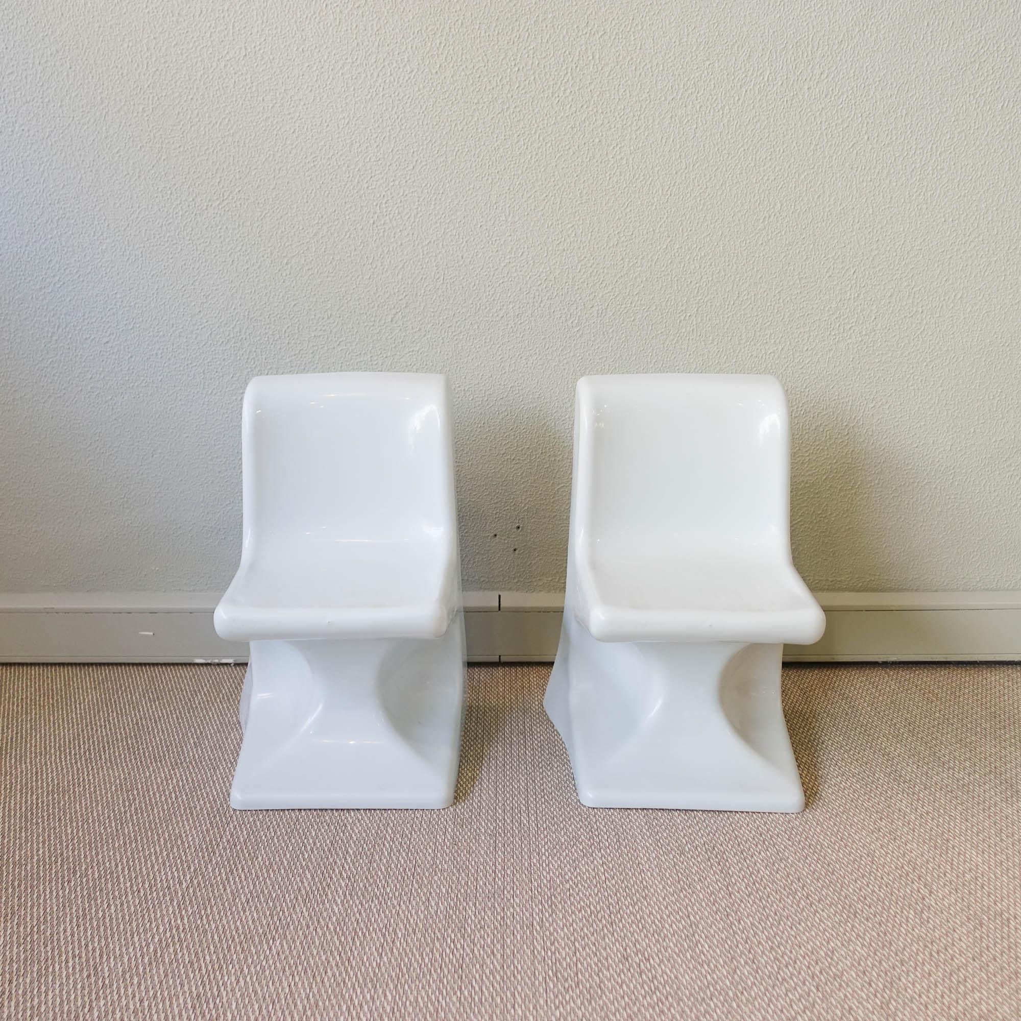 Late 20th Century Pair of Children's Chairs by Patrick Gingembre for Selap, 1970's For Sale