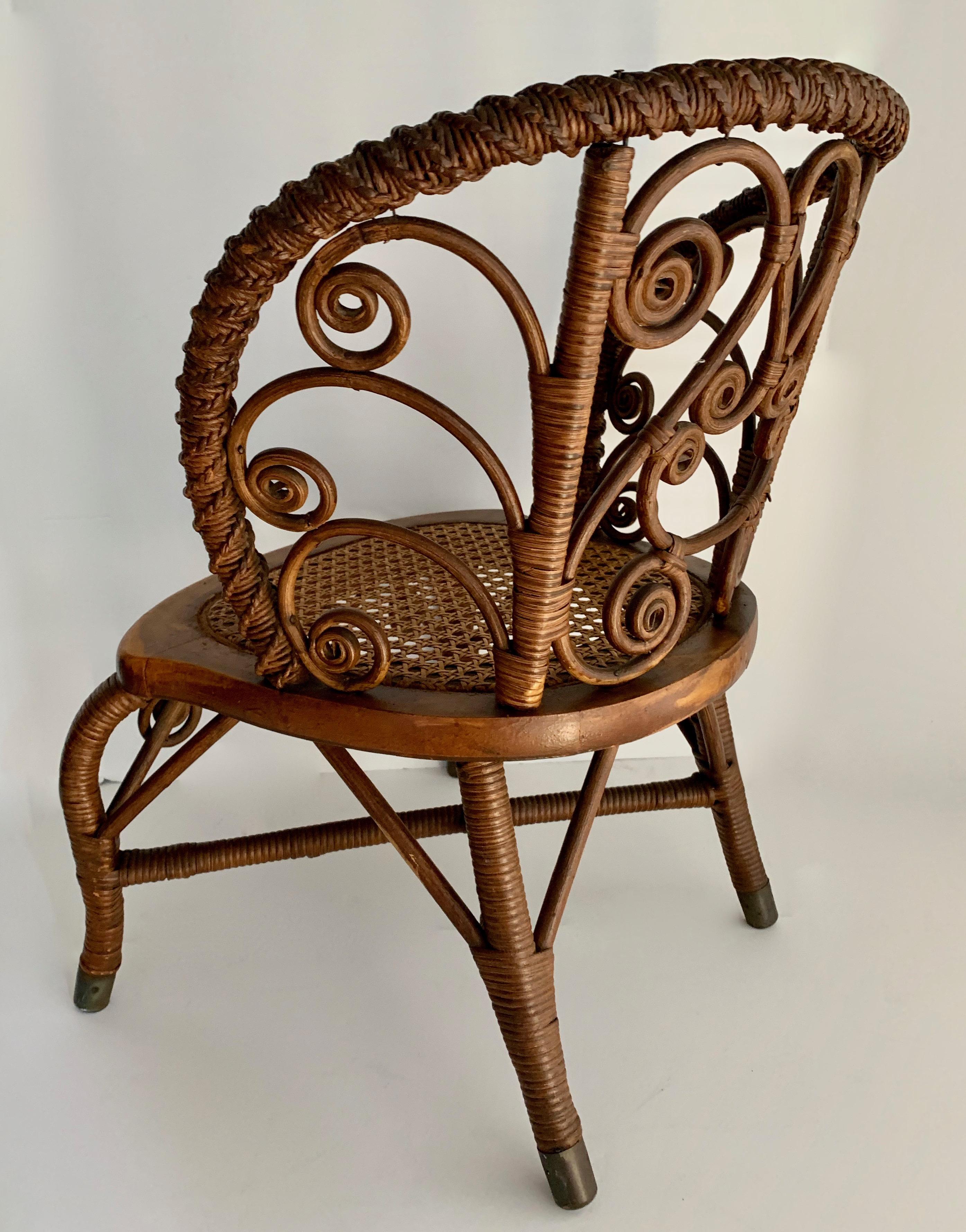 Pair of Childs Wicker Chair and Rocker In Good Condition In Los Angeles, CA