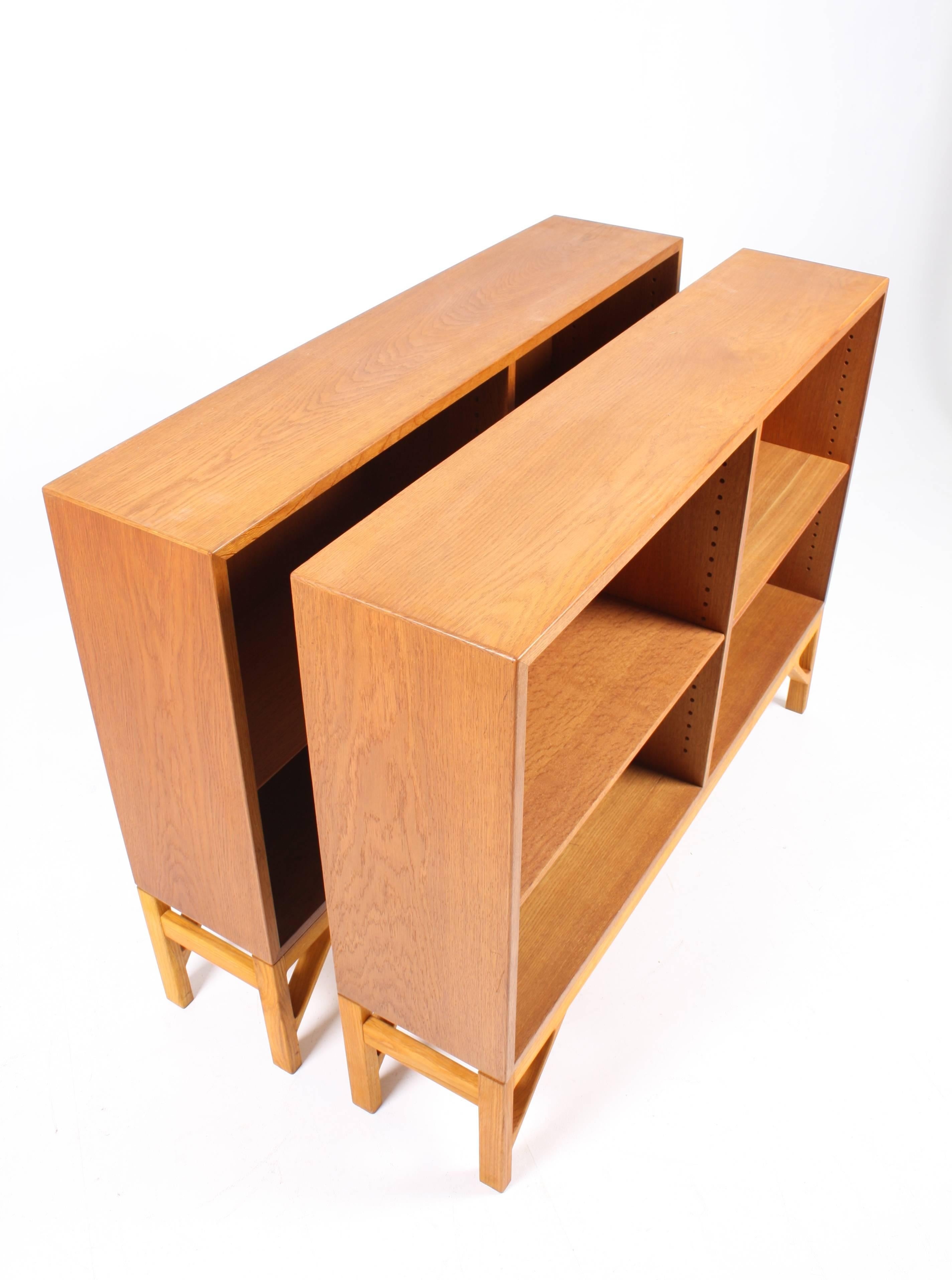 Danish Pair of China Bookcases in Oak by Børge Mogensen, Made in Denmark, 1960s
