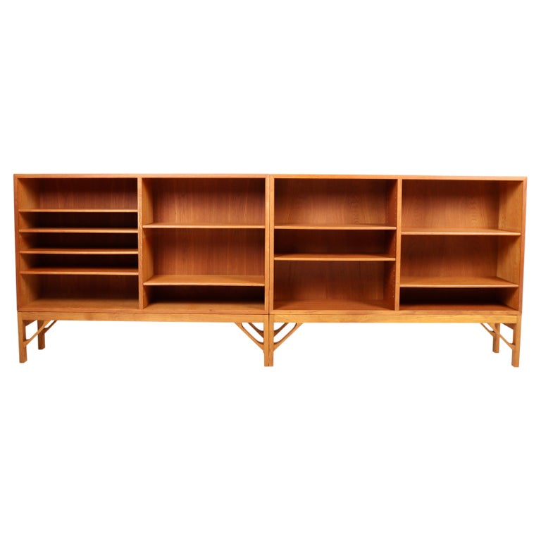 Pair of China Bookcases in Oak by Børge Mogensen, Made in Denmark, 1960s For Sale