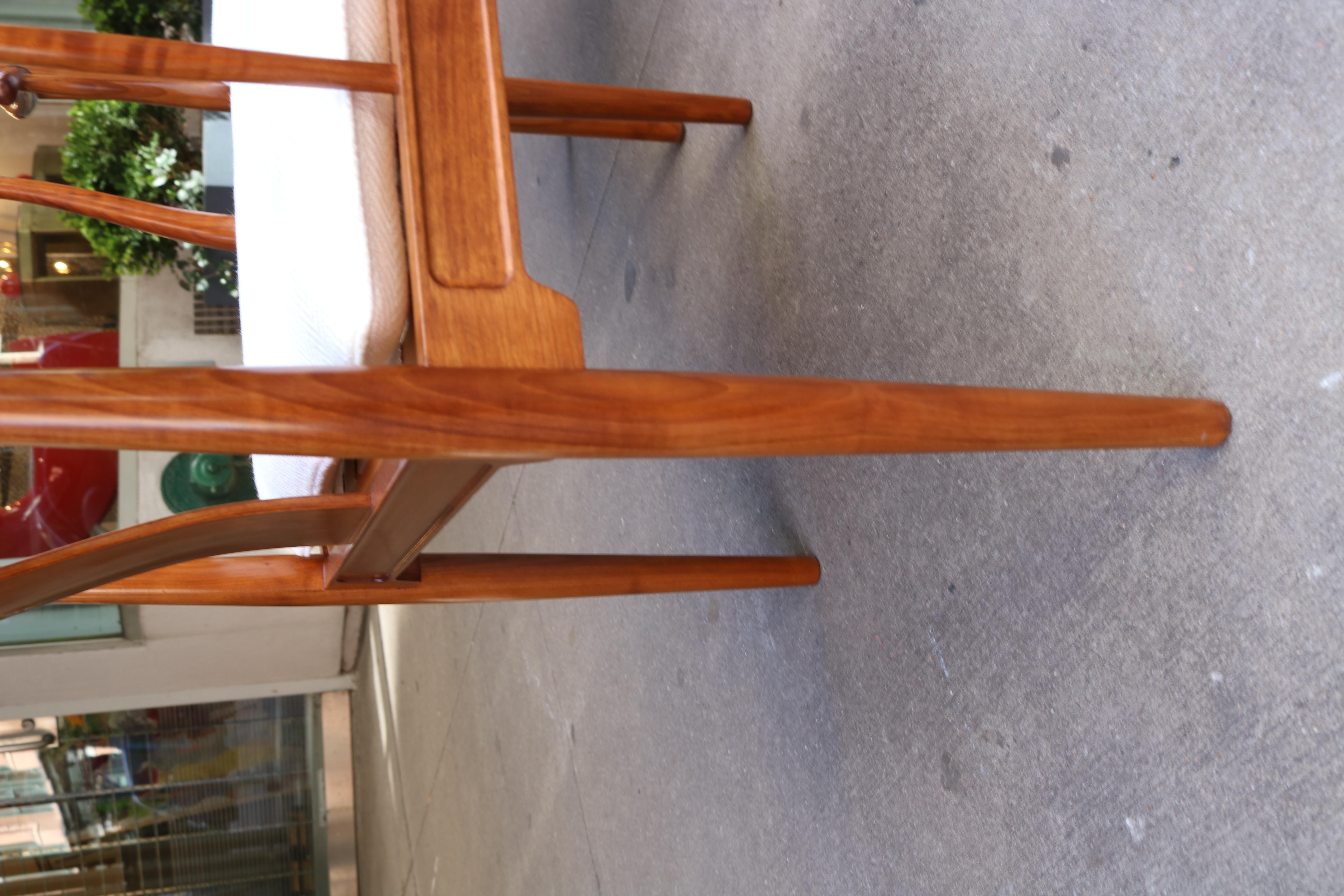Pair of China Chairs by Hans J. Wegner for Fritz Hansen For Sale 2