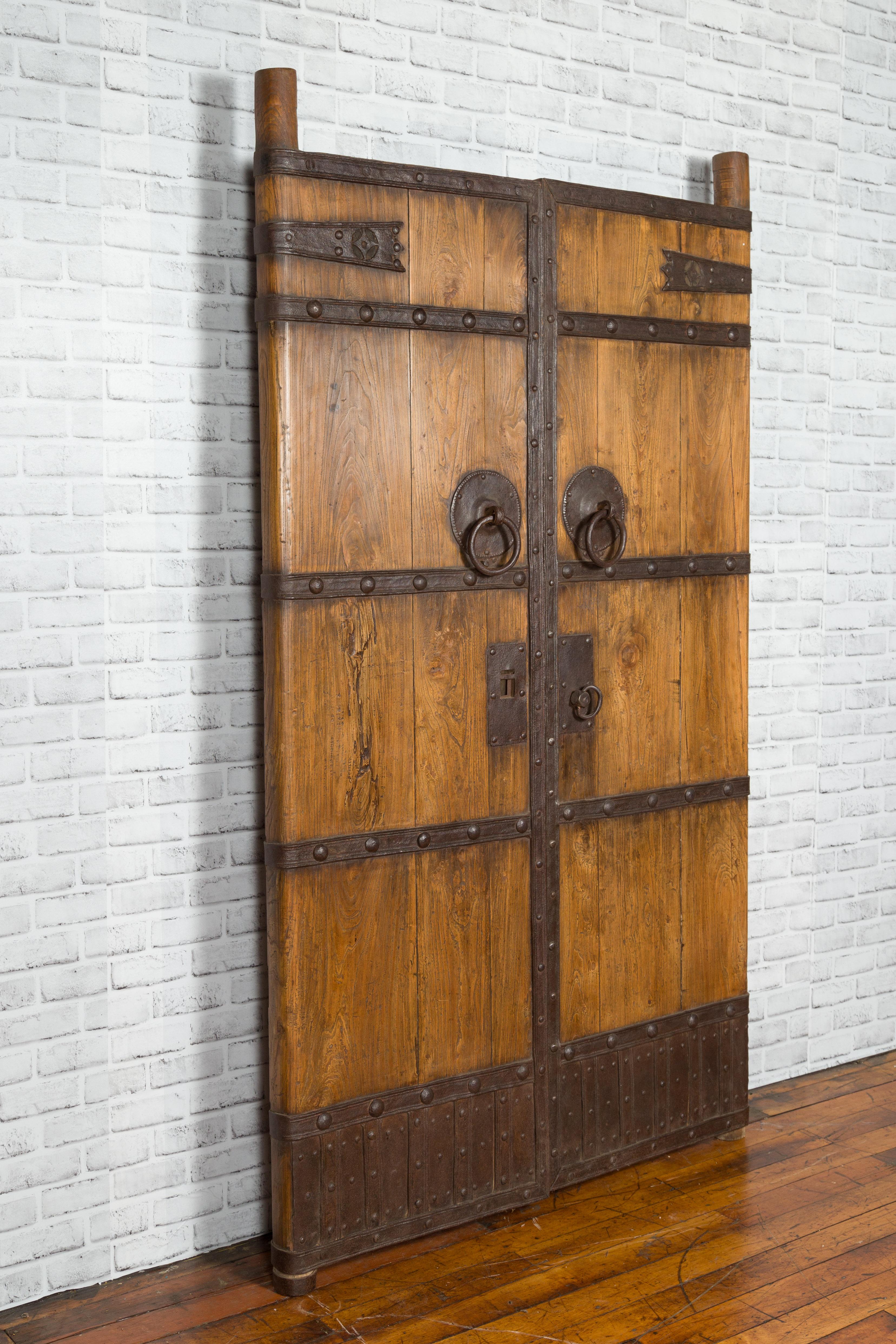 Pair of Chinese 19th Century Qing Dynasty Period Palace Doors with Iron Fittings For Sale 7