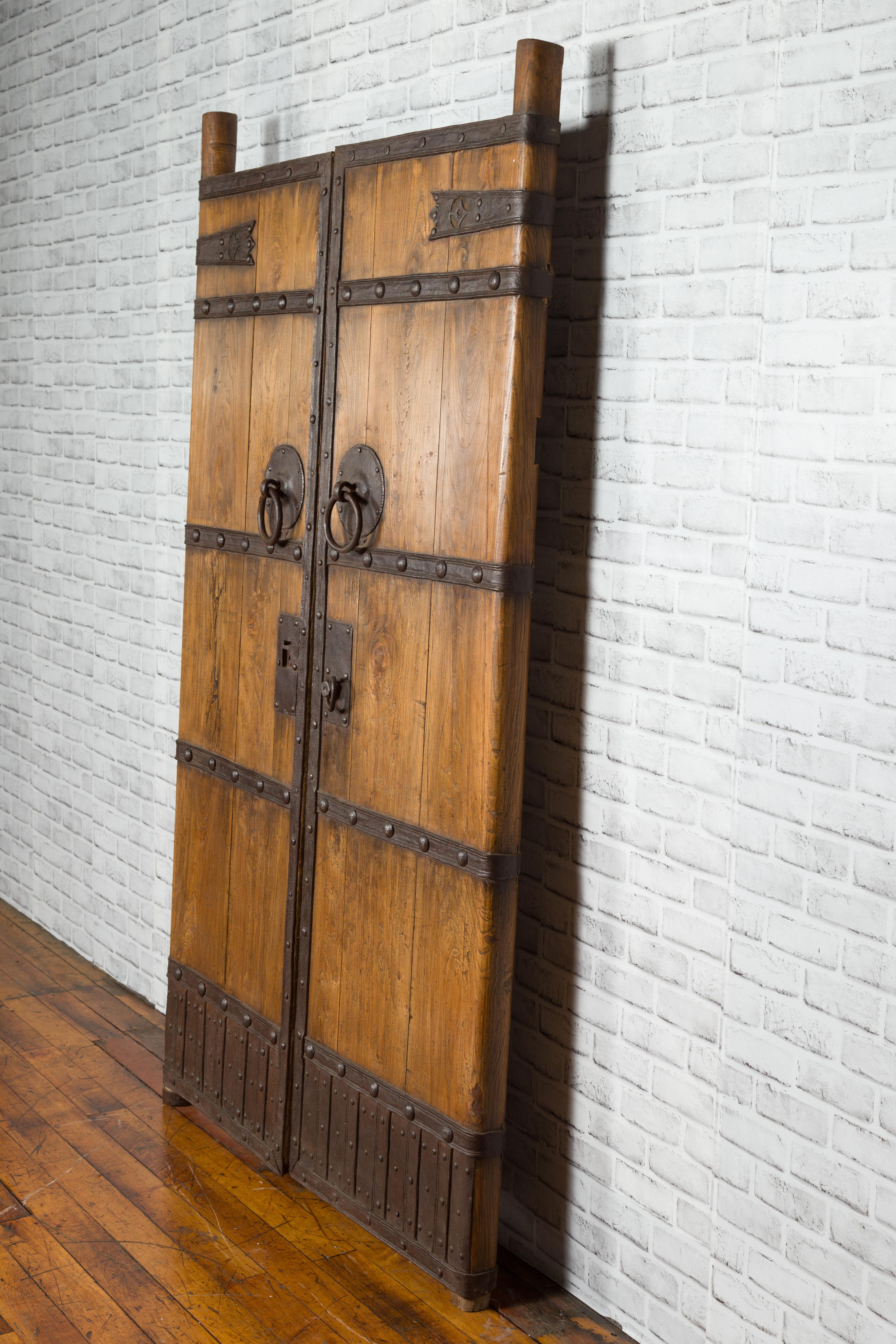 Pair of Chinese 19th Century Qing Dynasty Period Palace Doors with Iron Fittings For Sale 8