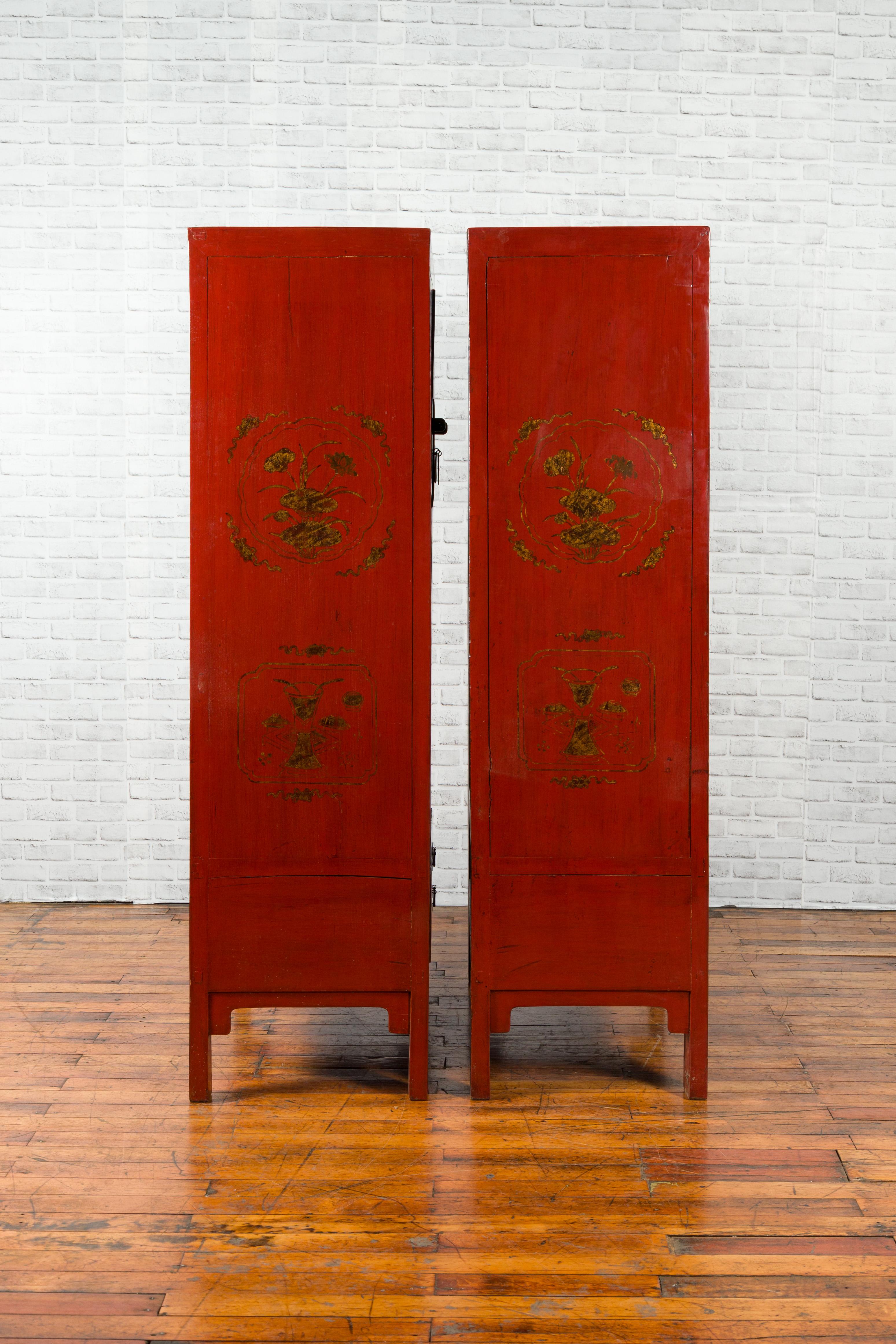 Pair of Chinese 19th Century Qing Red Lacquered Cabinets with Chinoiserie Decor 12