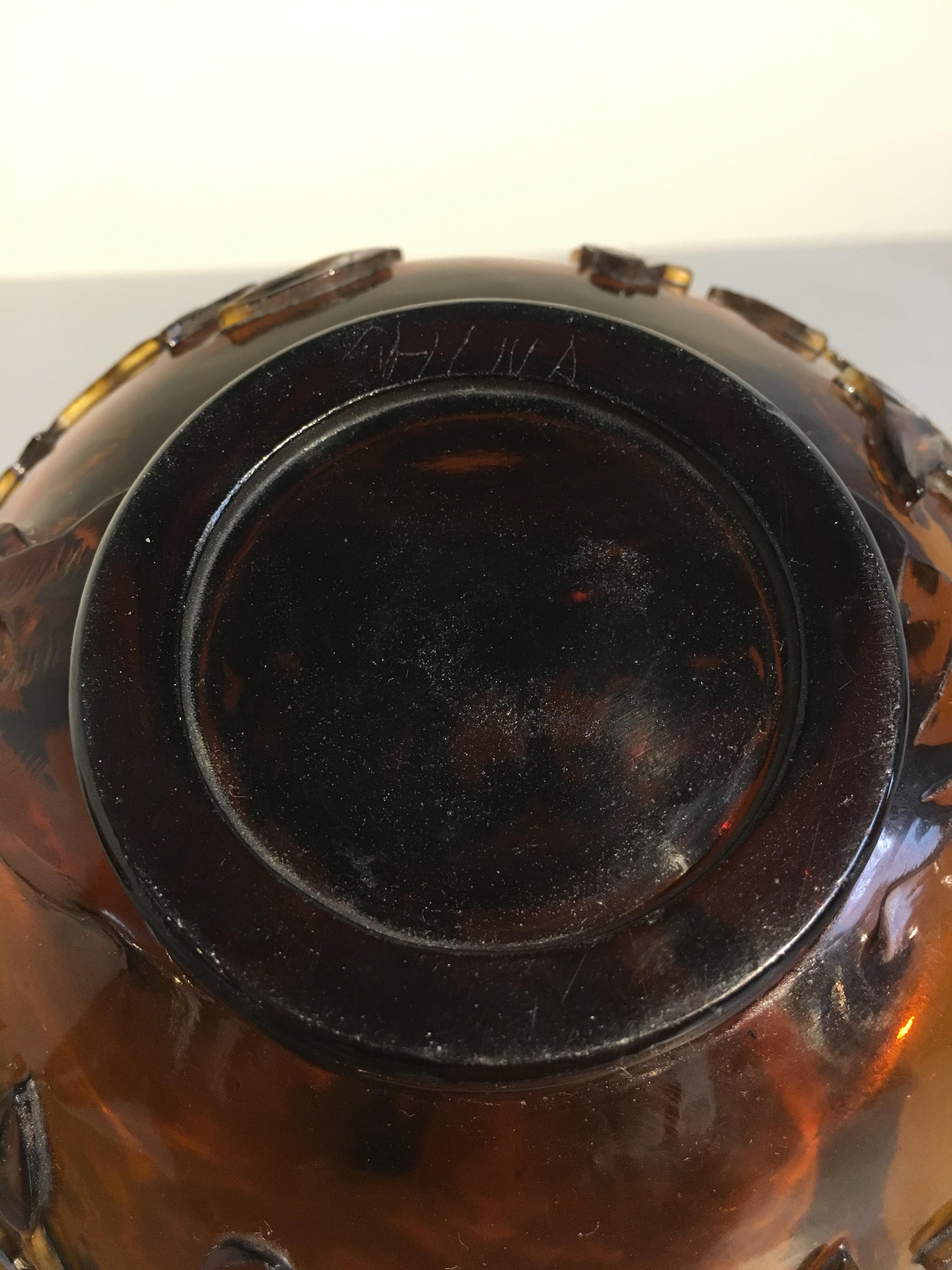 Pair of Chinese Amber Peking Glass Carved Bowls, Qing Dynasty, Late 19th Century For Sale 3