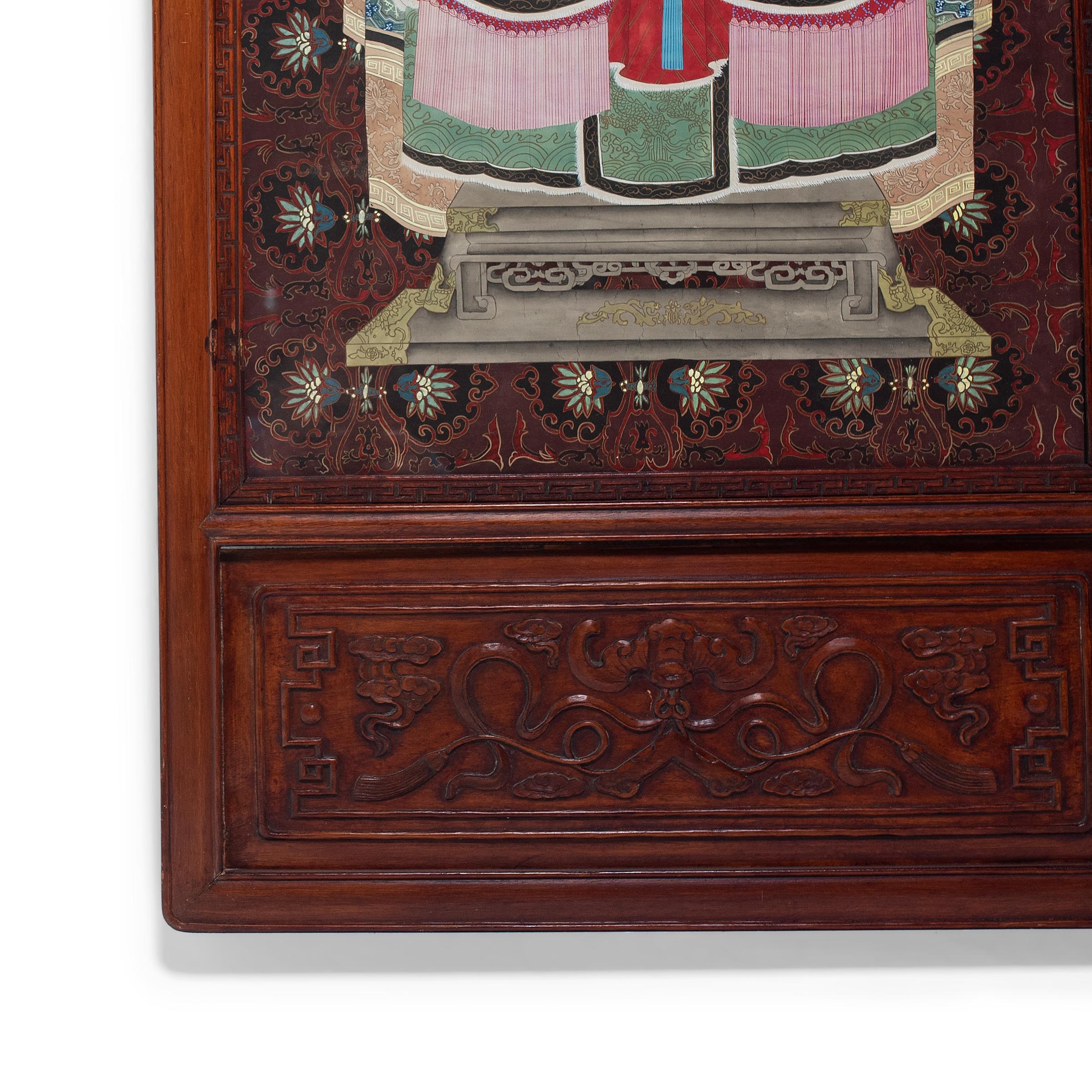 Pair of Chinese Ancestor Portrait Panels In Good Condition In Chicago, IL