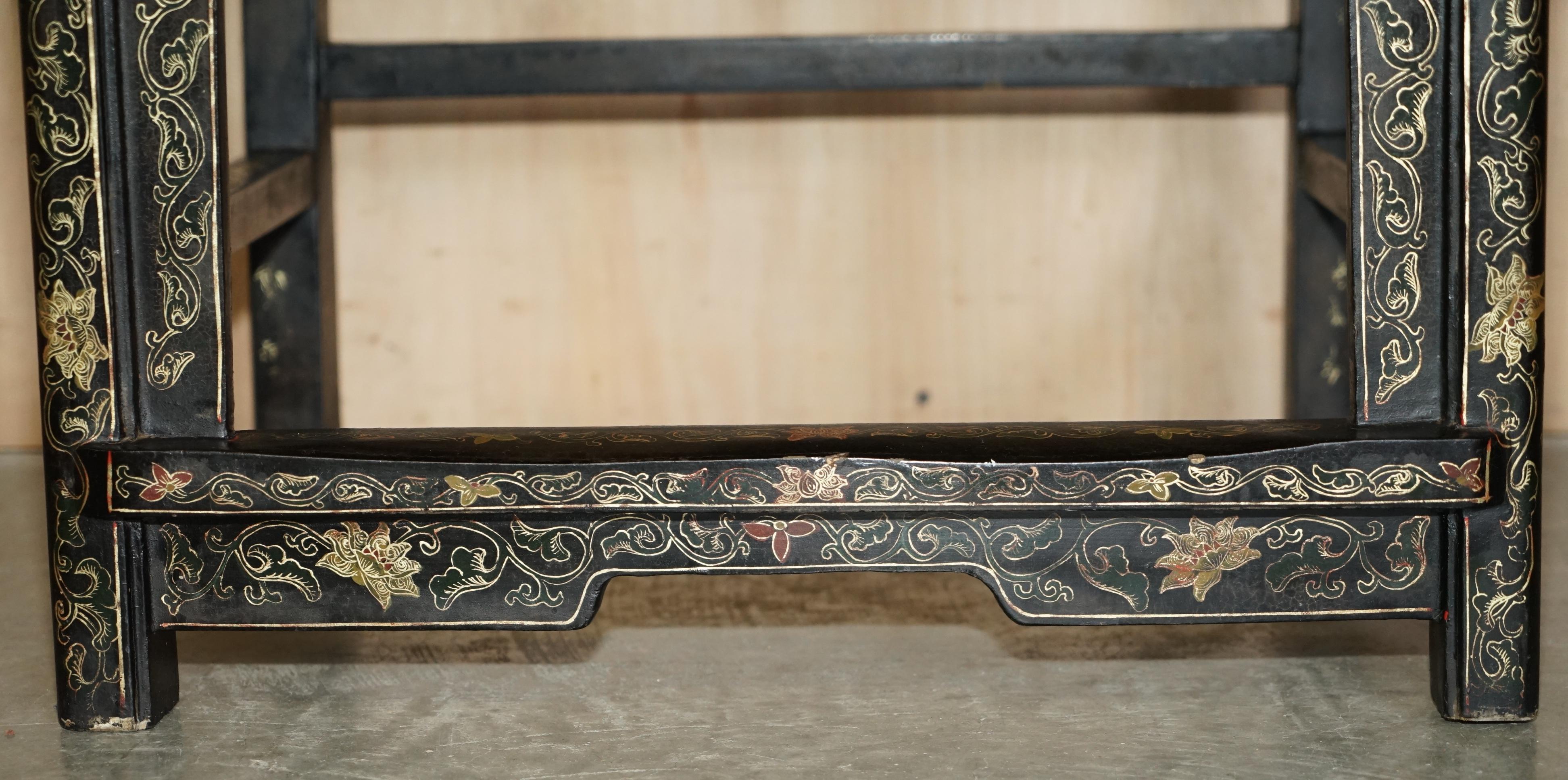 Pair of Chinese Antique Export Cir 1900 Lacquered & Painted Ming Style Armchairs For Sale 4