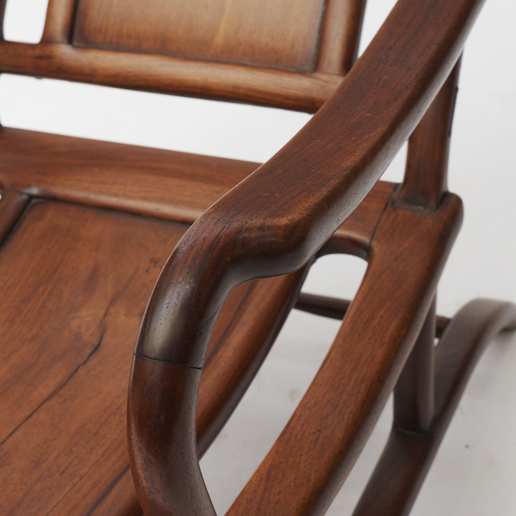 Paire de fauteuils inclinables en forme de lune de style Art Déco chinois Bon état - En vente à Kastrup, DK