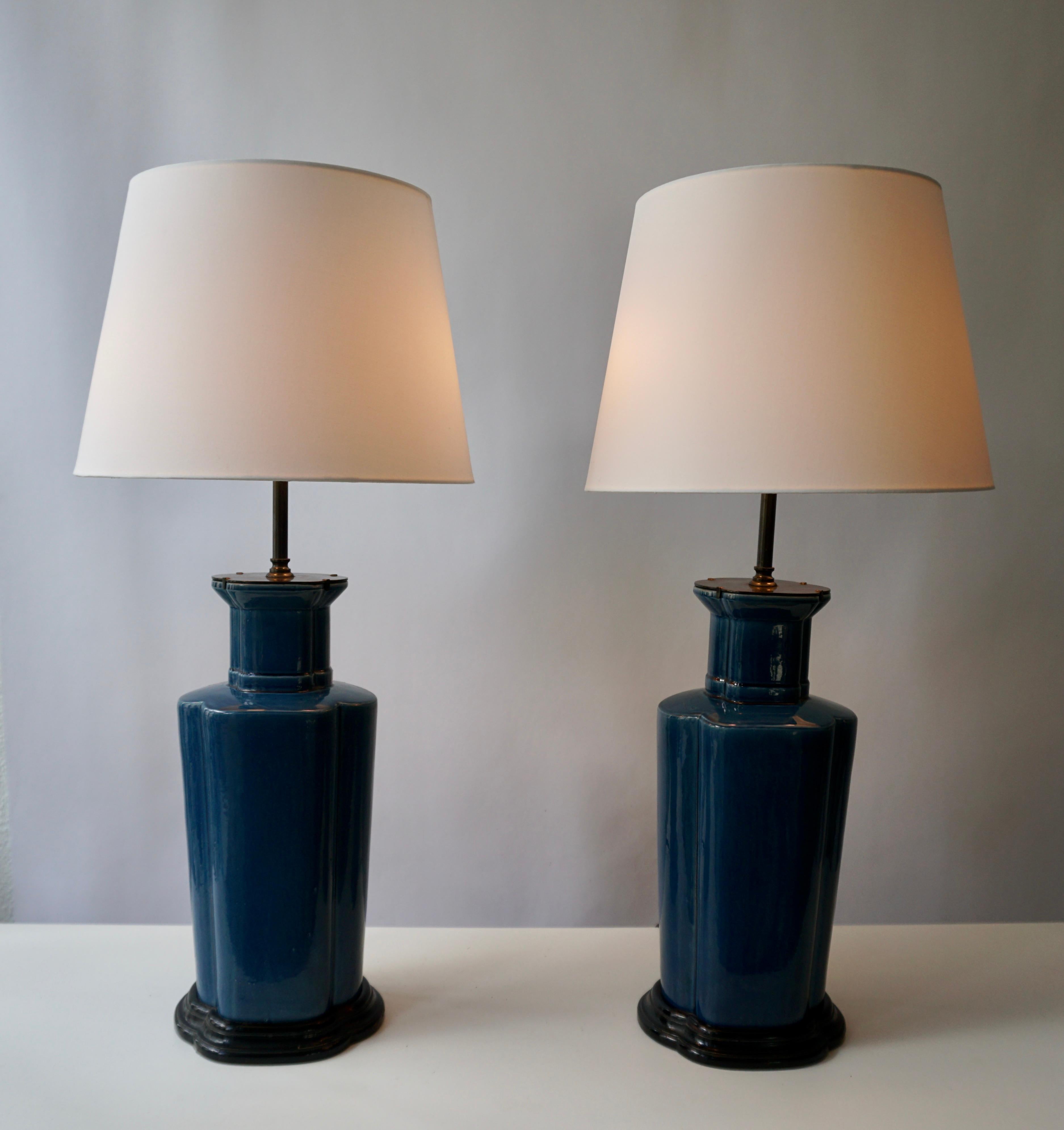 Italian Pair of Chinese Porcelain Table Lamps For Sale