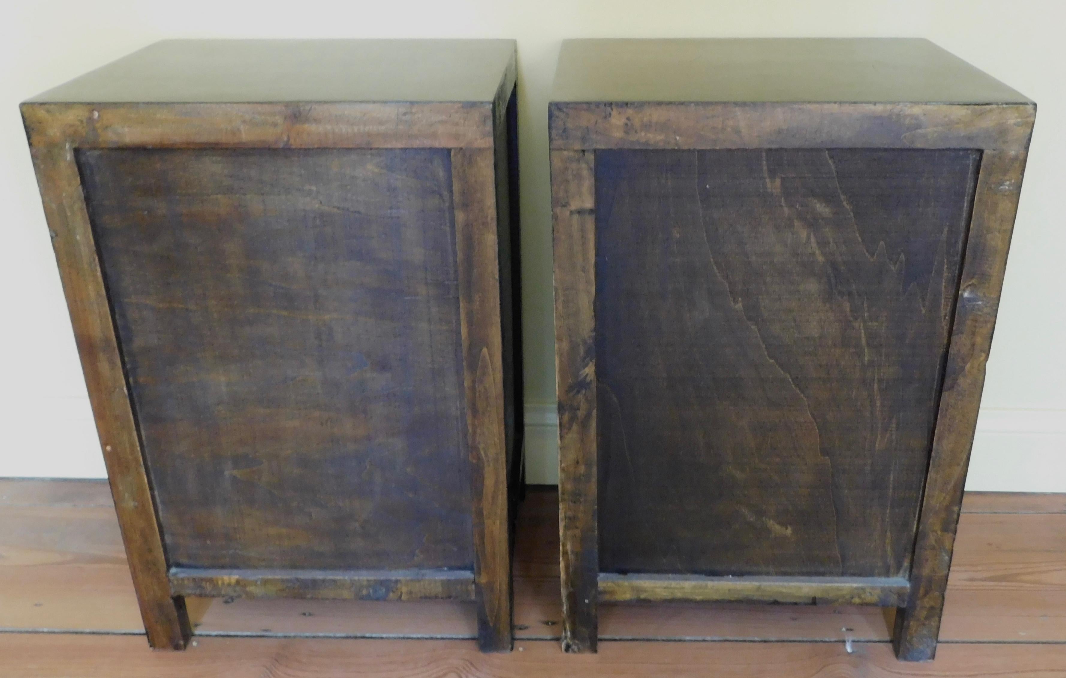 Pair of Chinese Black Lacquer Chinoiserie Bed Side Cabinets or Nightstands 1