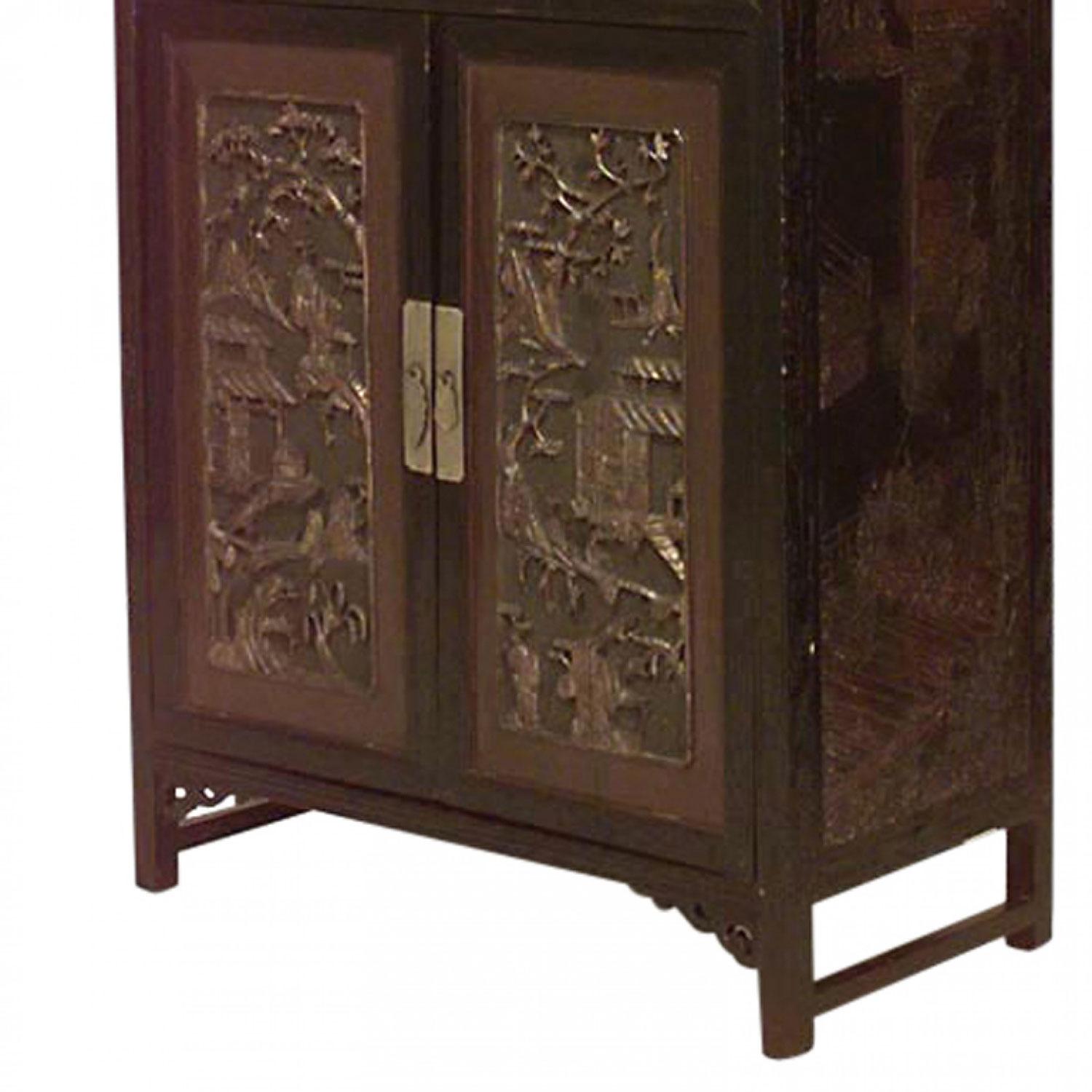 Pair of Chinese Black Lacquered Coromandel Cabinets Chino en venta