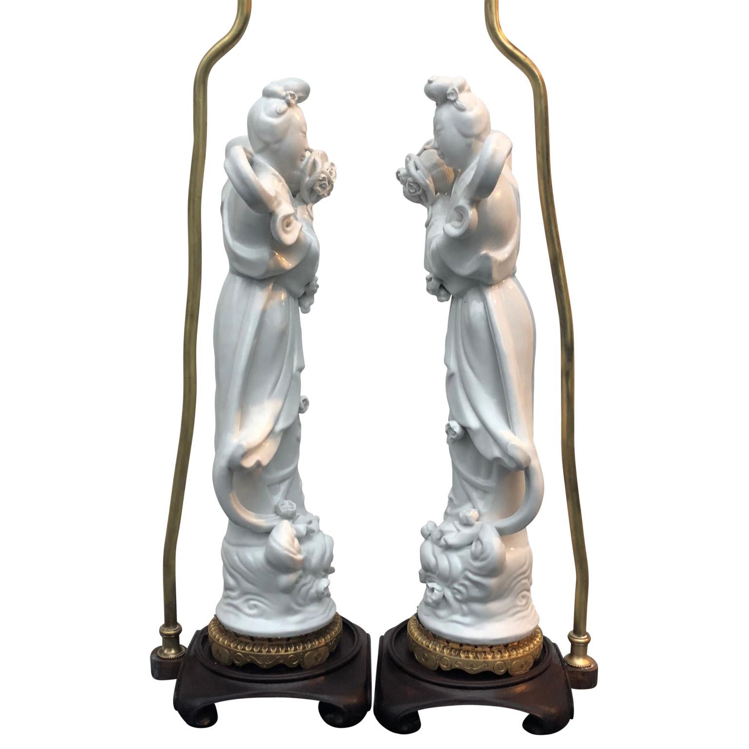 Pair of Chinese White Porcelain Blanc de Chine Guanyin And Lotus Leaf Lamps In Good Condition In Haddonfield, NJ