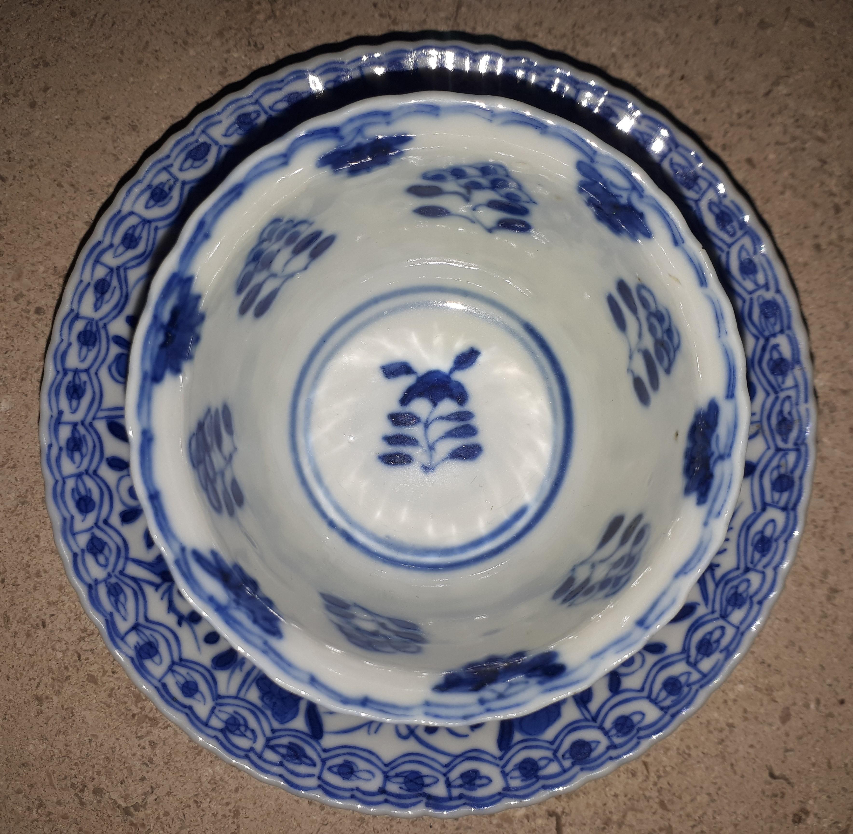 Pair Of Chinese Blue And White Cups And Saucers, China Kangxi Period For Sale 4