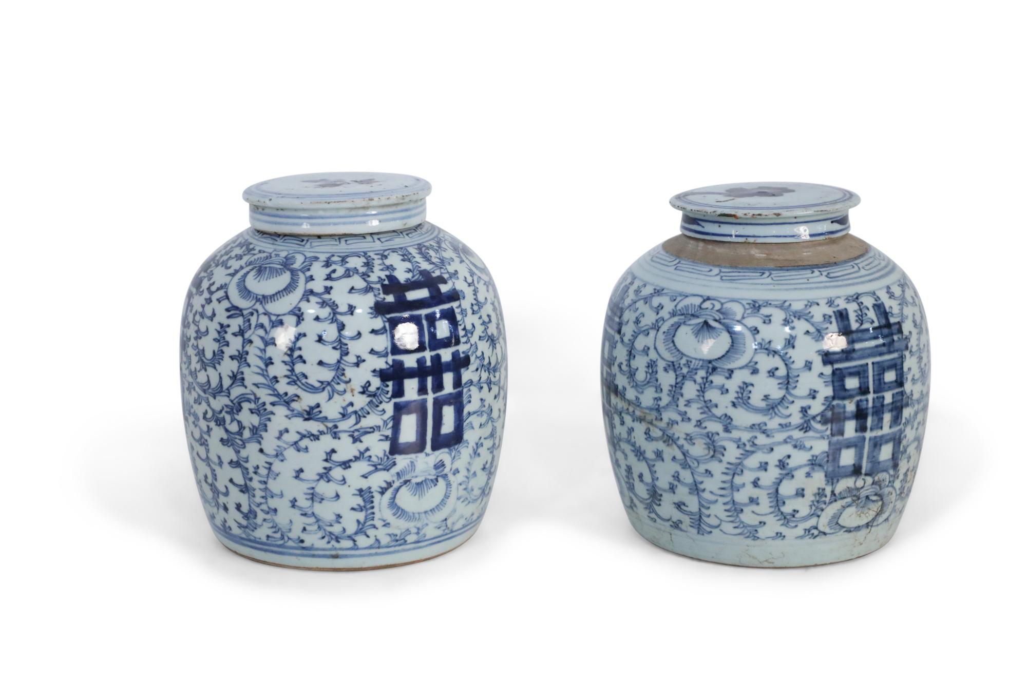 chinese ginger jars blue and white