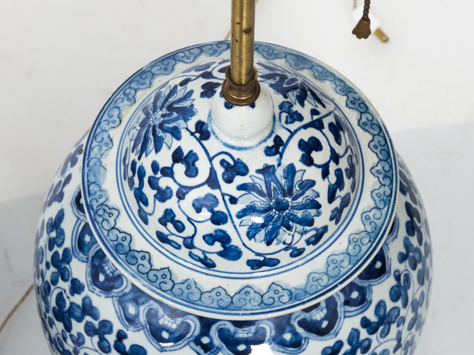 Paire de lampes chinoises en pot de gingembre bleu et blanc 1
