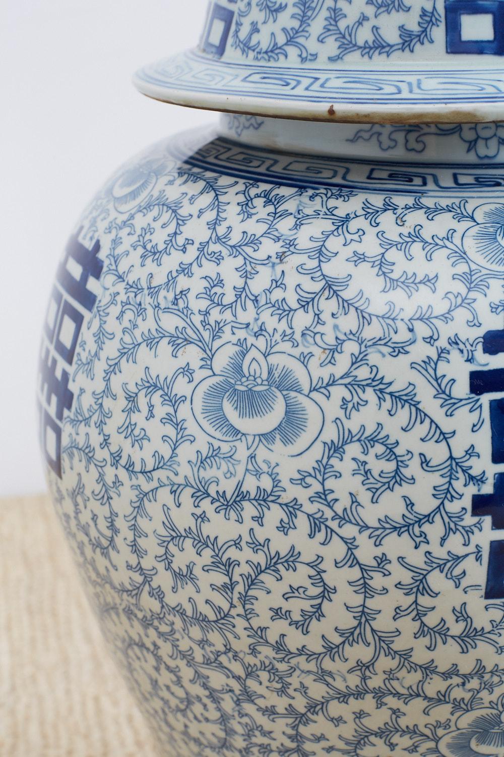 Pair of Chinese Blue and White Ginger Jars 7