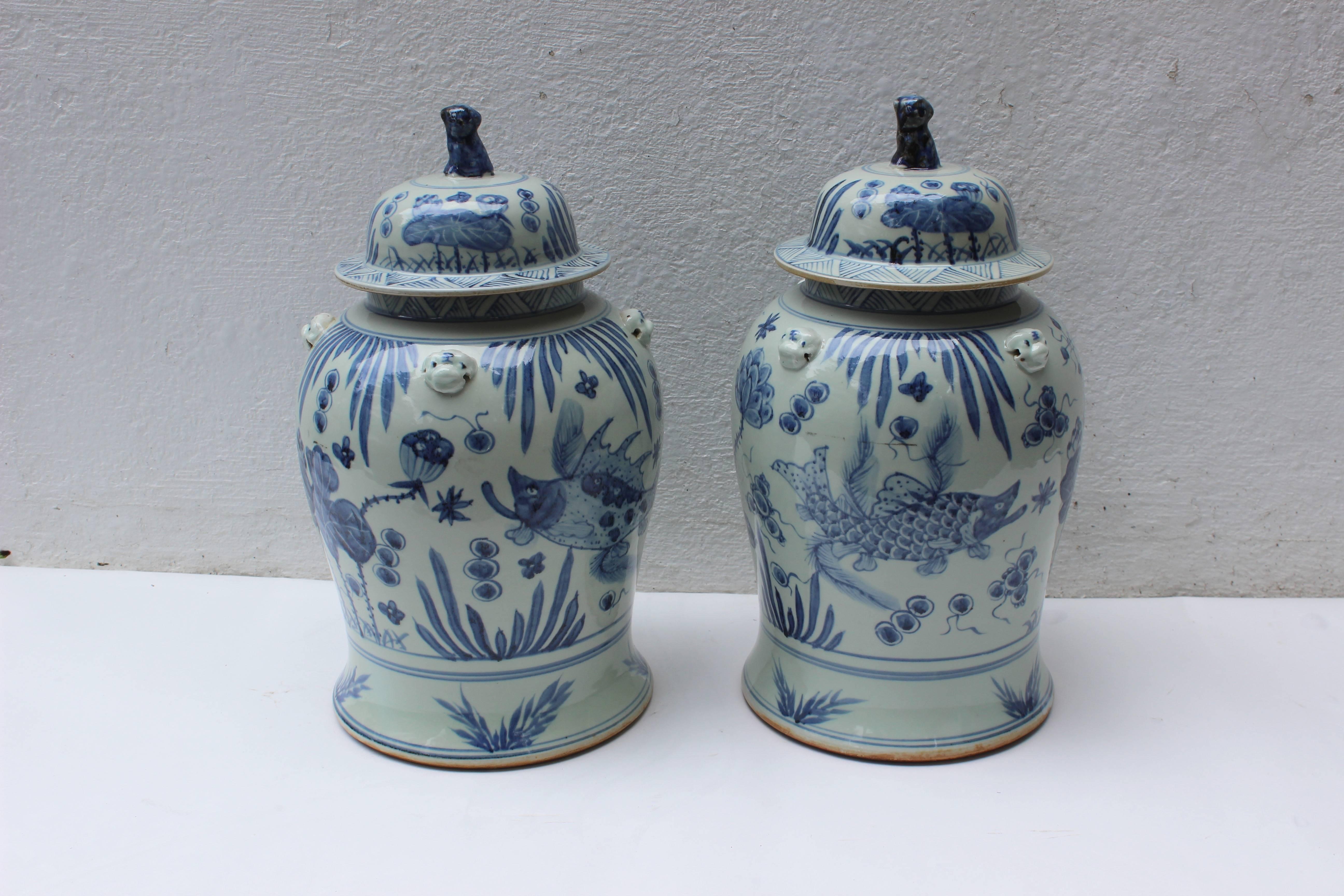 Pair of Chinese Blue and White Lidded Jars 5