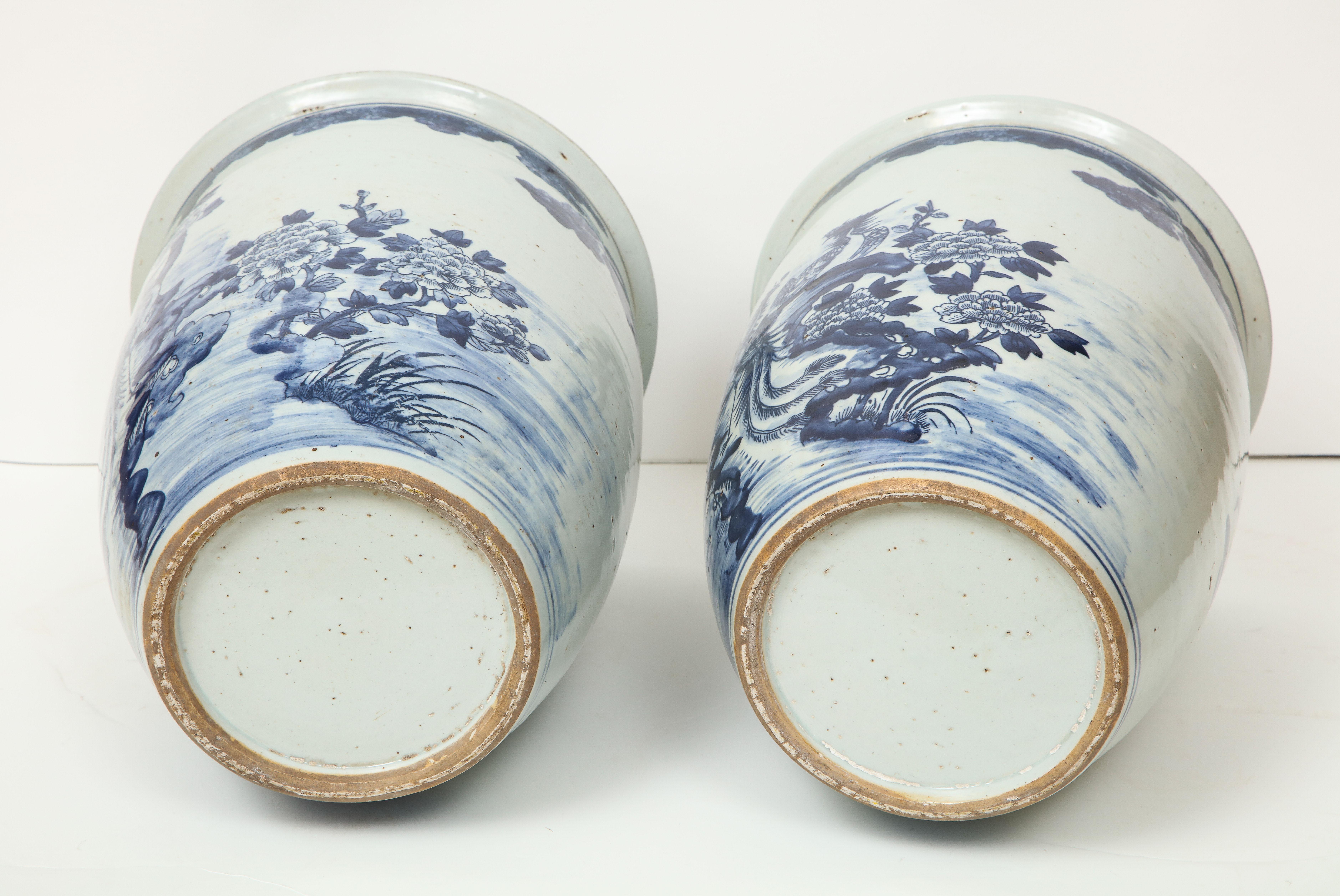 Pair of Chinese Blue and White Planters 8