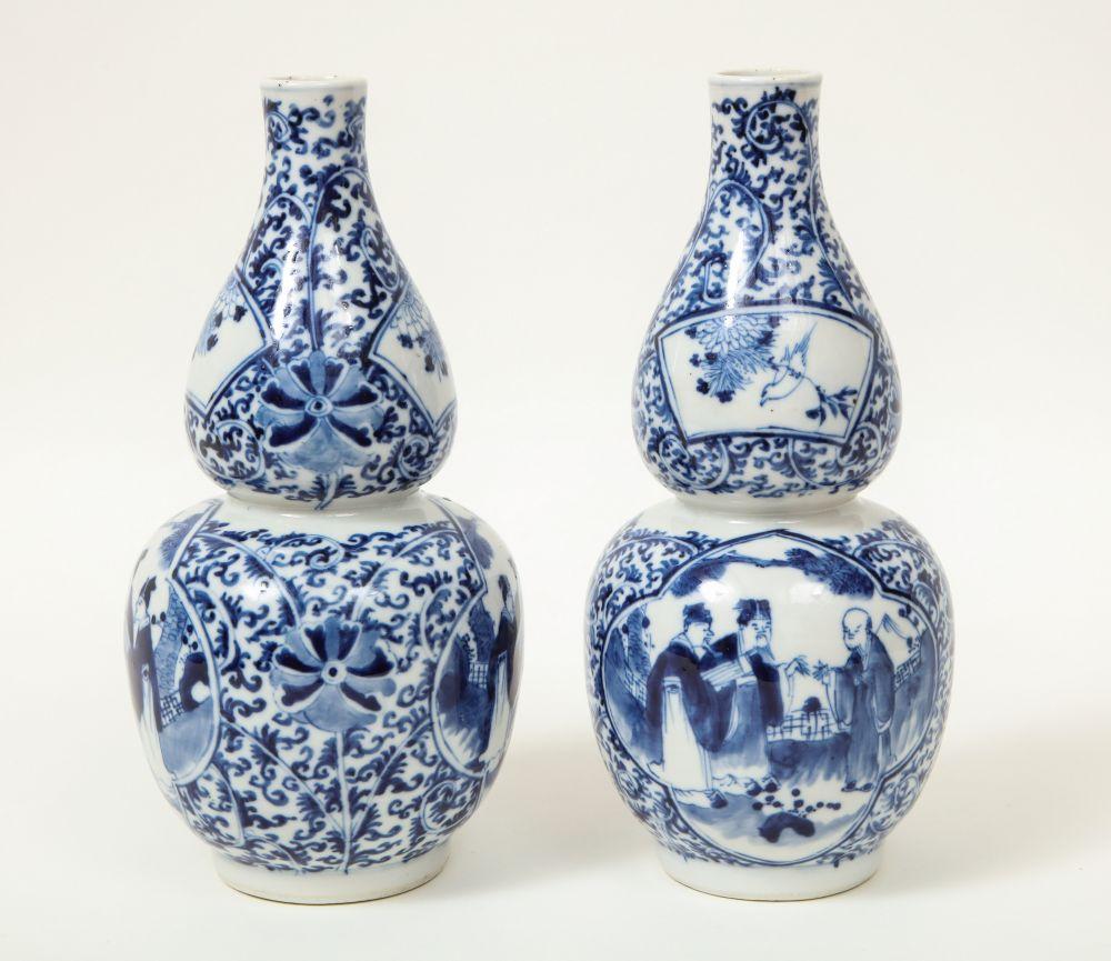 Pair of Chinese Blue and White Porcelain Double Gourd Vases 7