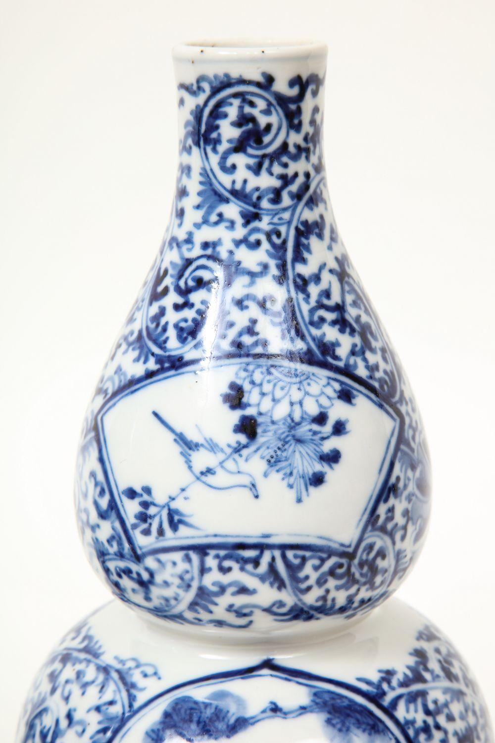 Pair of Chinese Blue and White Porcelain Double Gourd Vases In Good Condition In New York, NY