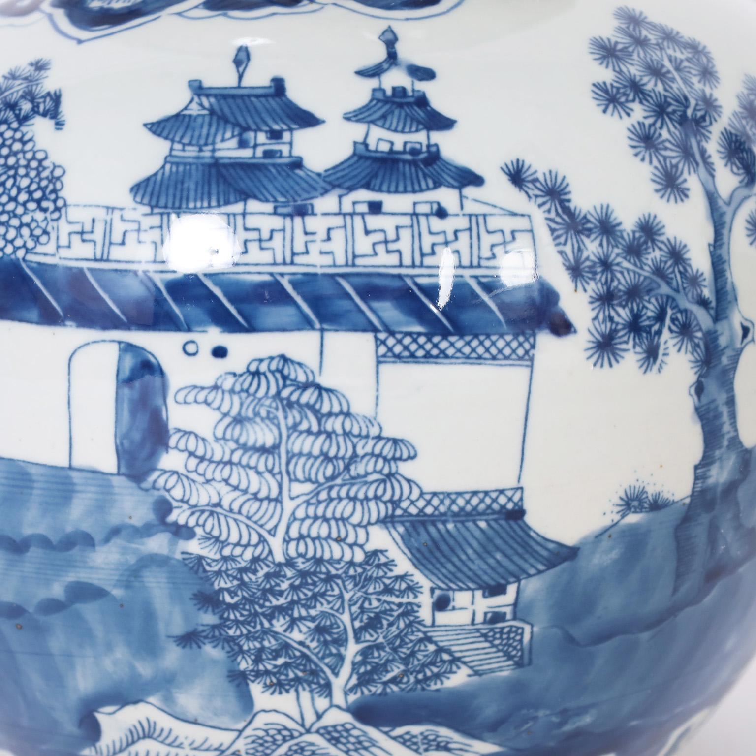 XXIe siècle et contemporain Paire de vases à double gourde en porcelaine bleue et blanche de Chine en vente