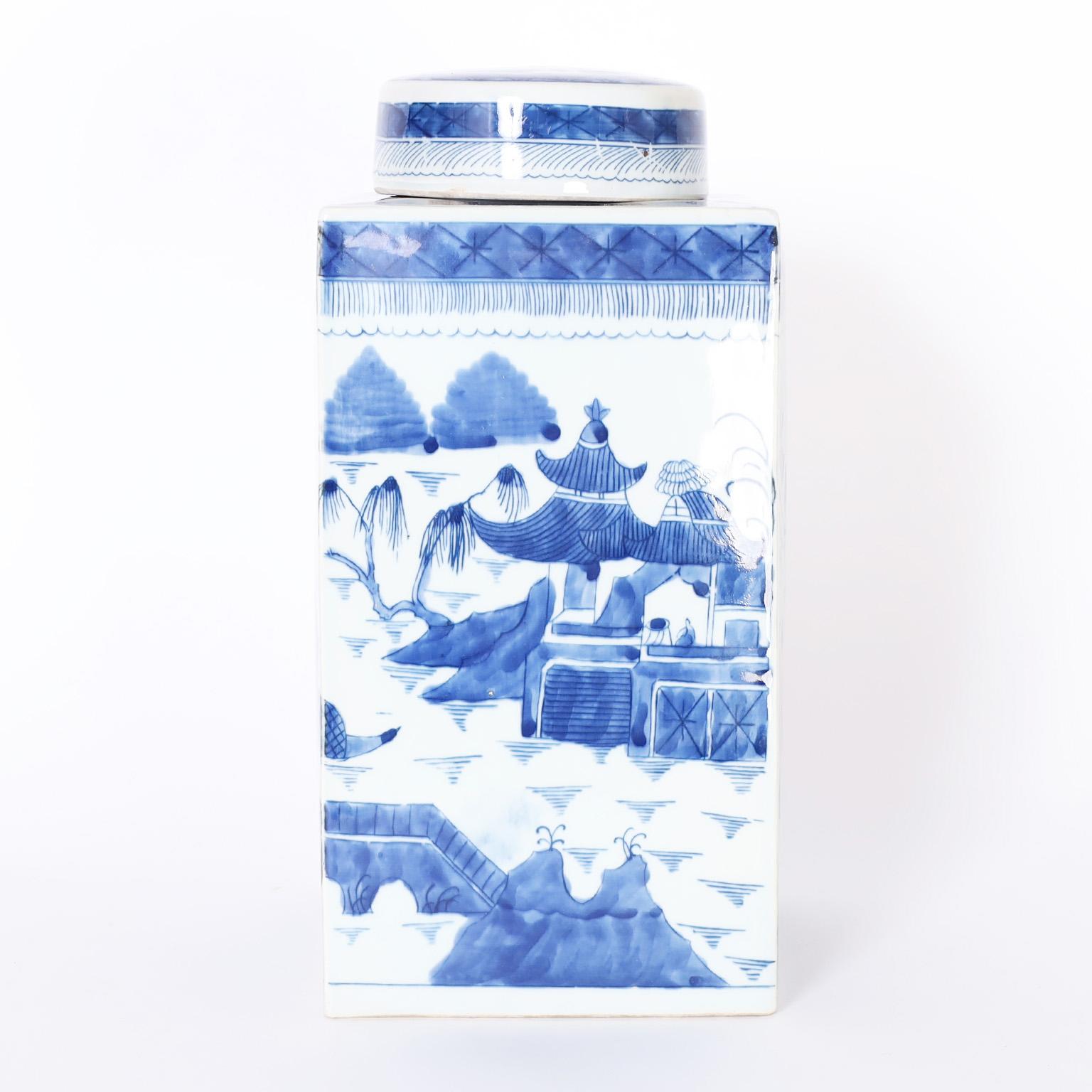 Hand-Painted Pair of Chinese Blue and White Porcelain Jars or Caddies For Sale