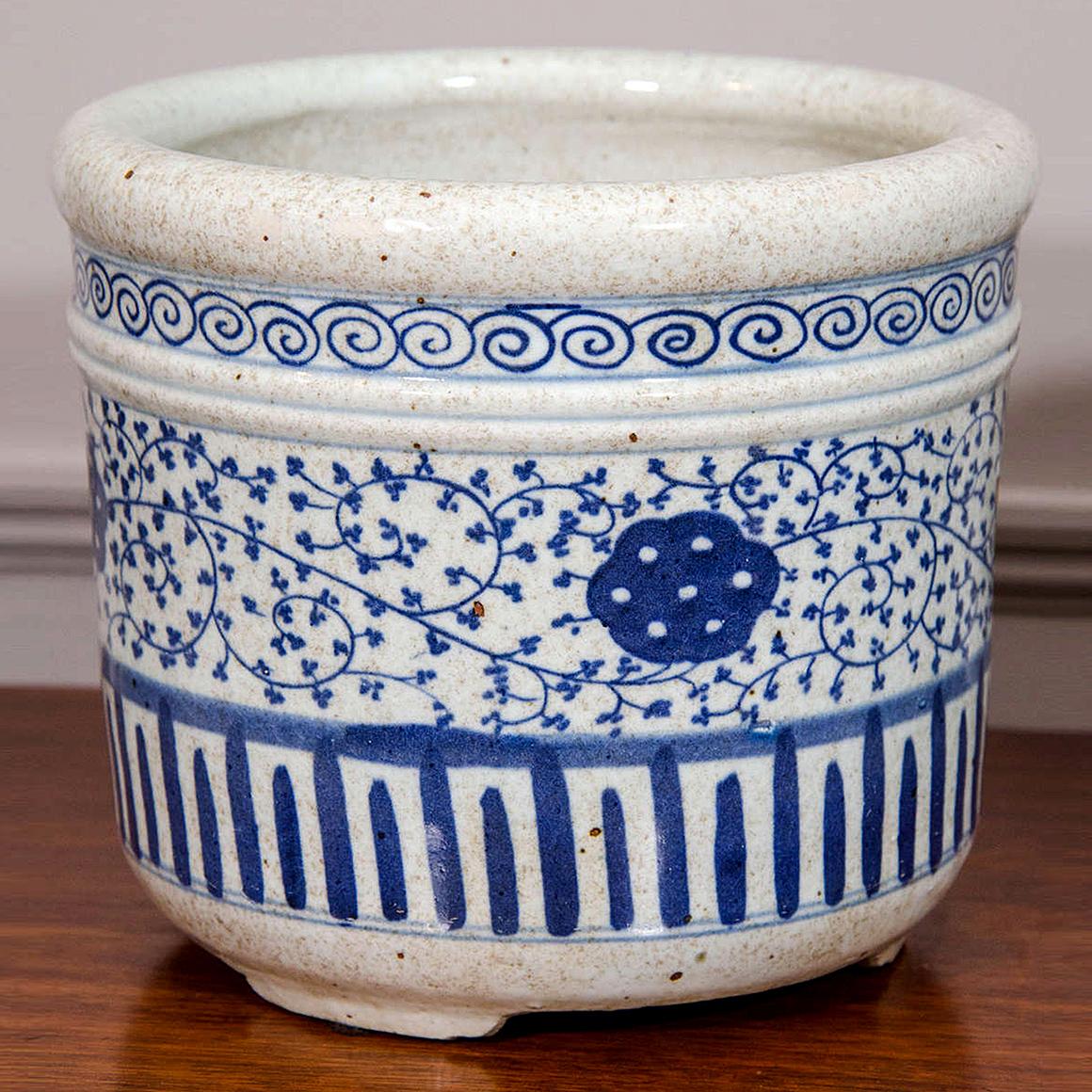 Pair of Chinese Blue and White Porcelain Planters (Qing-Dynastie)