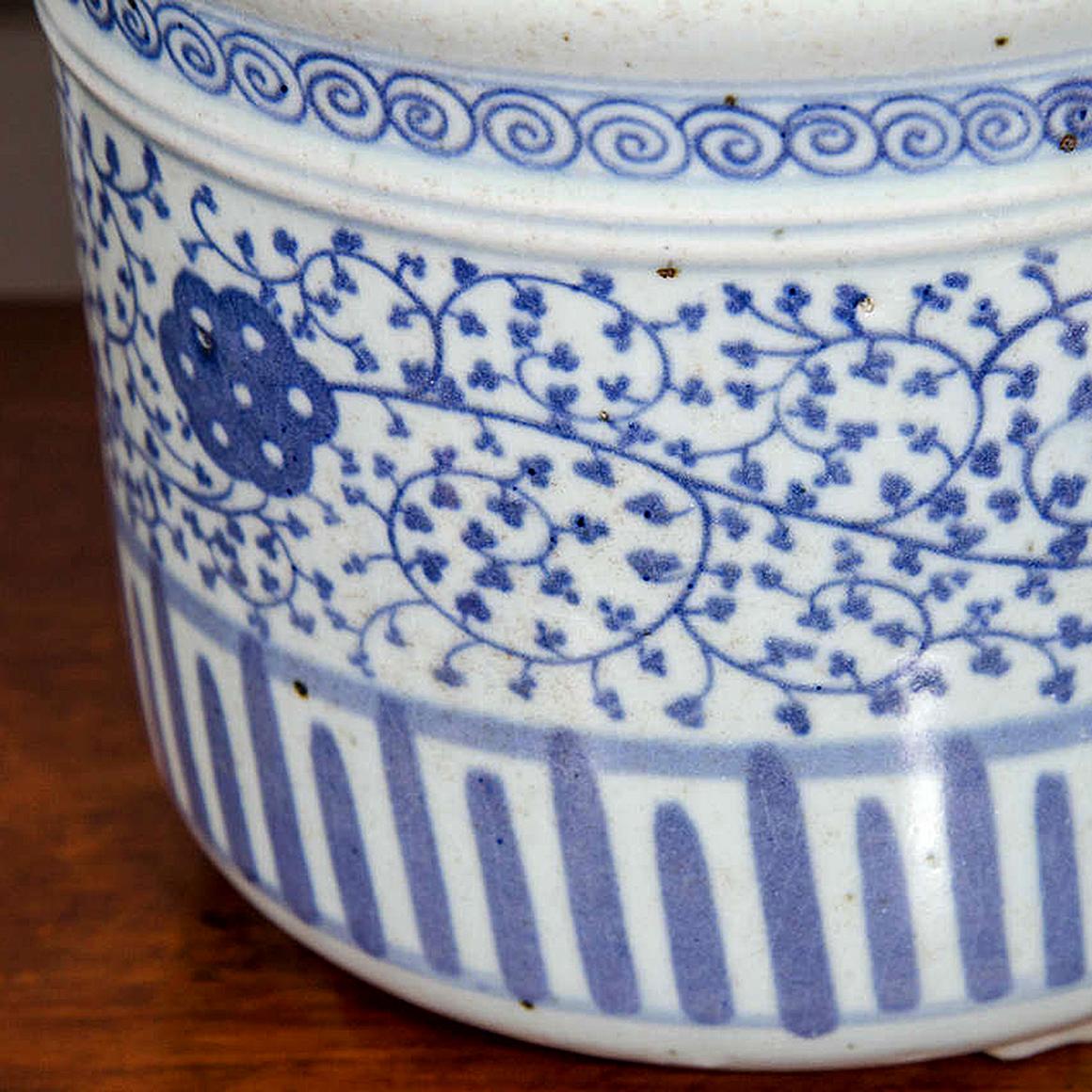 20th Century Pair of Chinese Blue and White Porcelain Planters