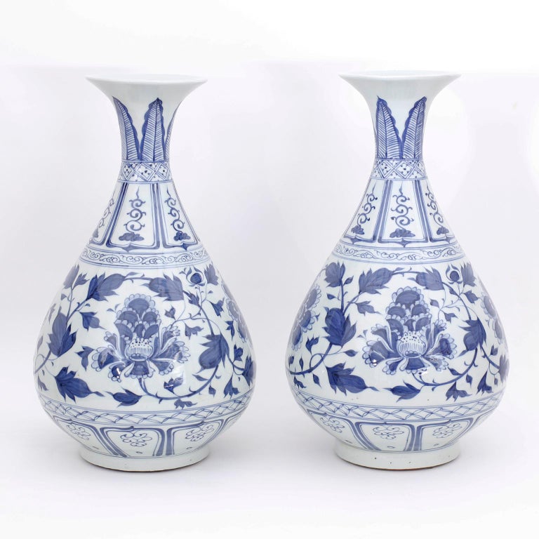 Pair of Chinese Blue and White Porcelain Vases