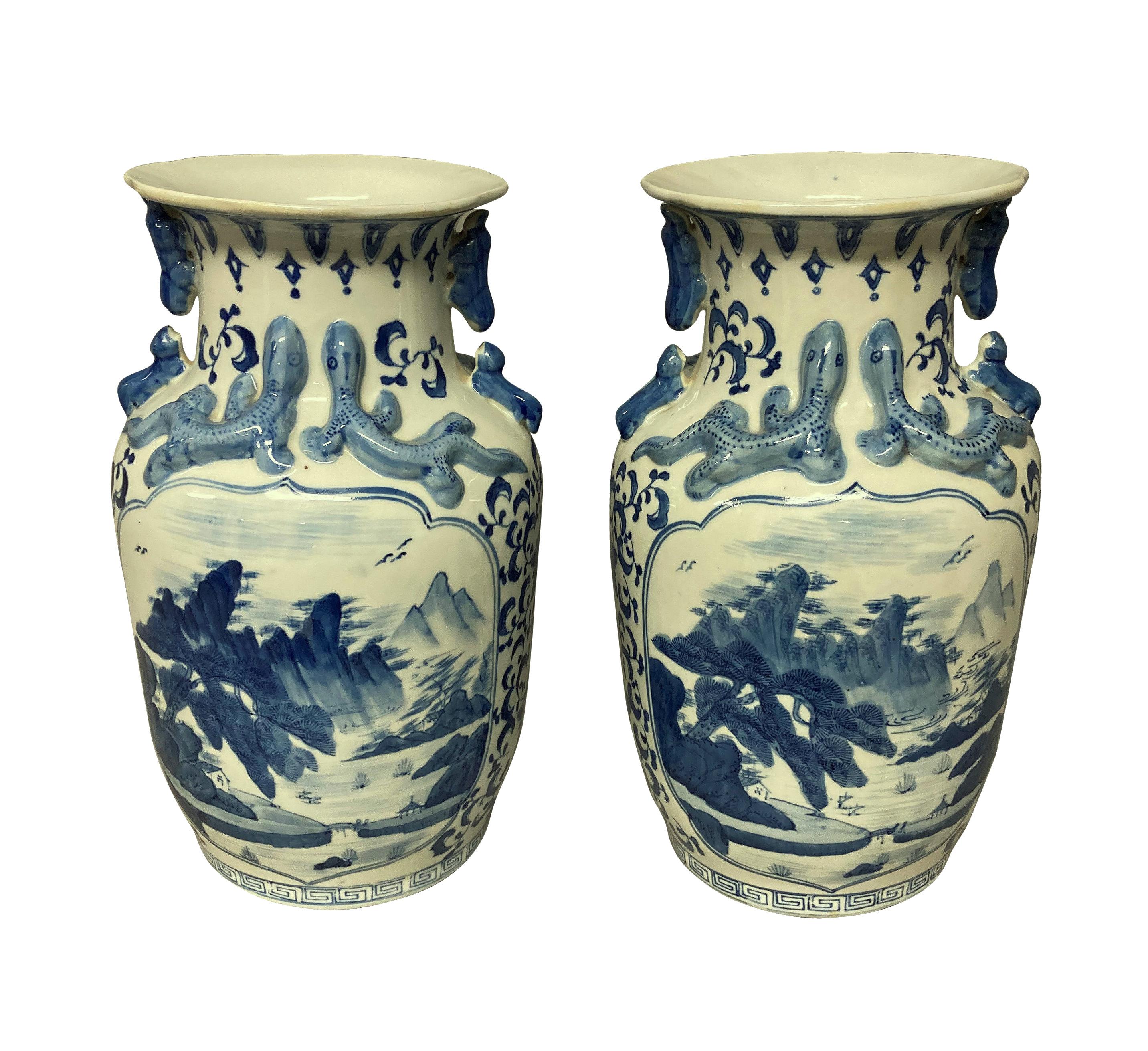 Pair of Chinese Blue and White Porcelain Vases 1