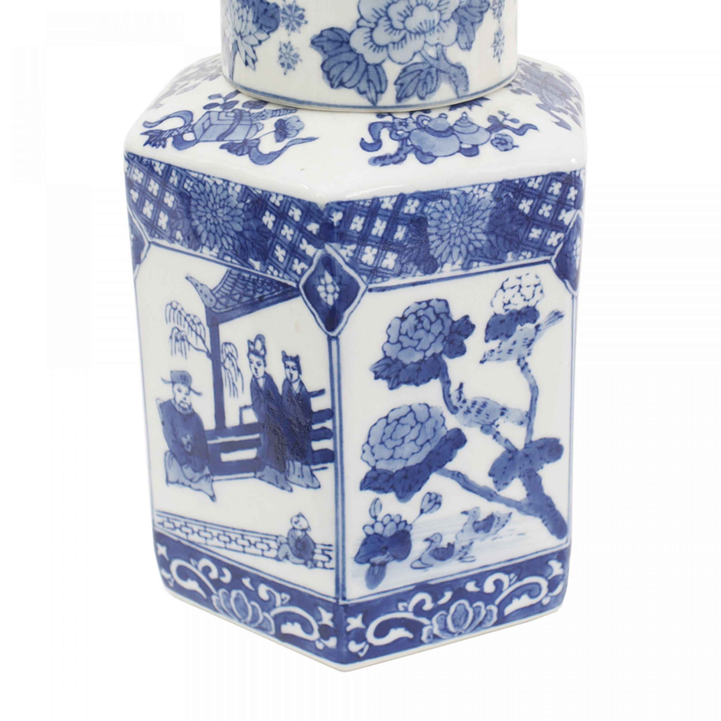 Hand-Crafted Pair of Chinese Blue/White Porcelain Ginger Jars For Sale