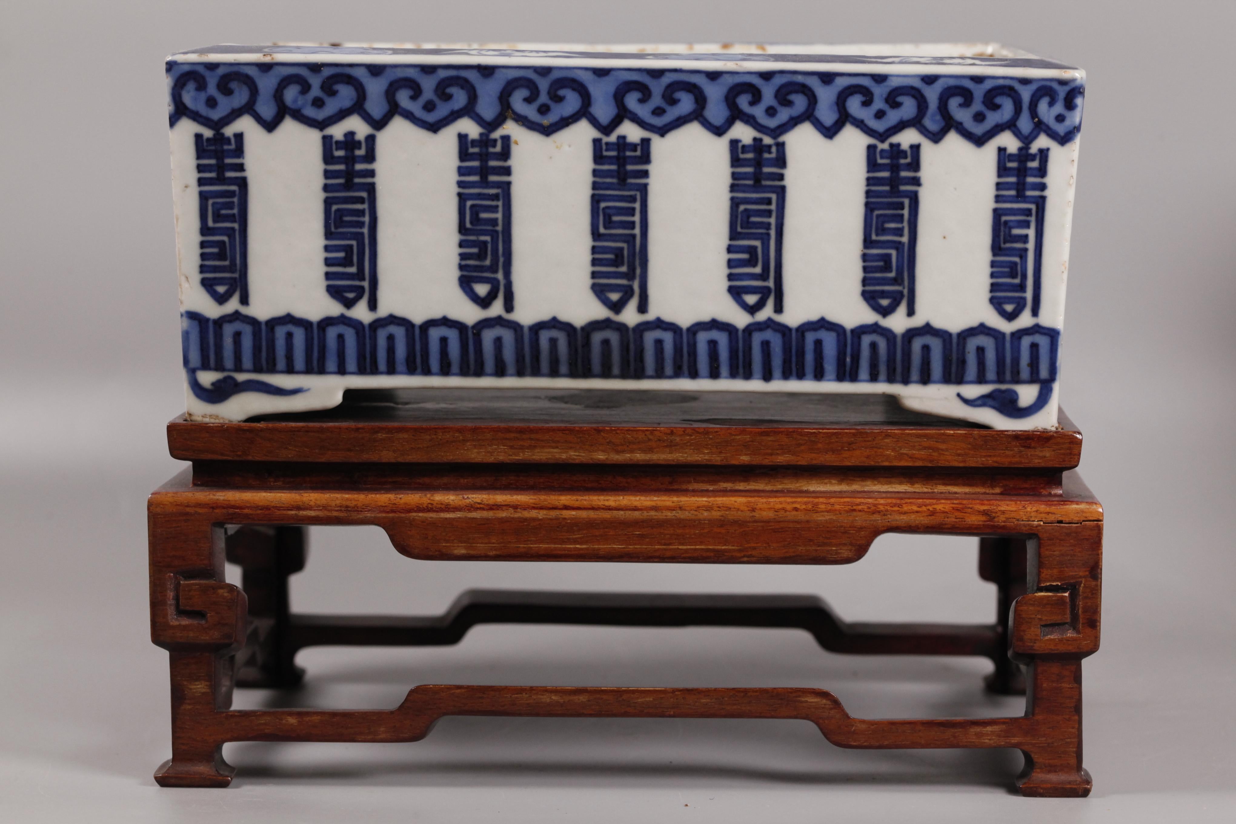 Porcelain pair of Chinese blue & white porcelain planters, 18th c. For Sale