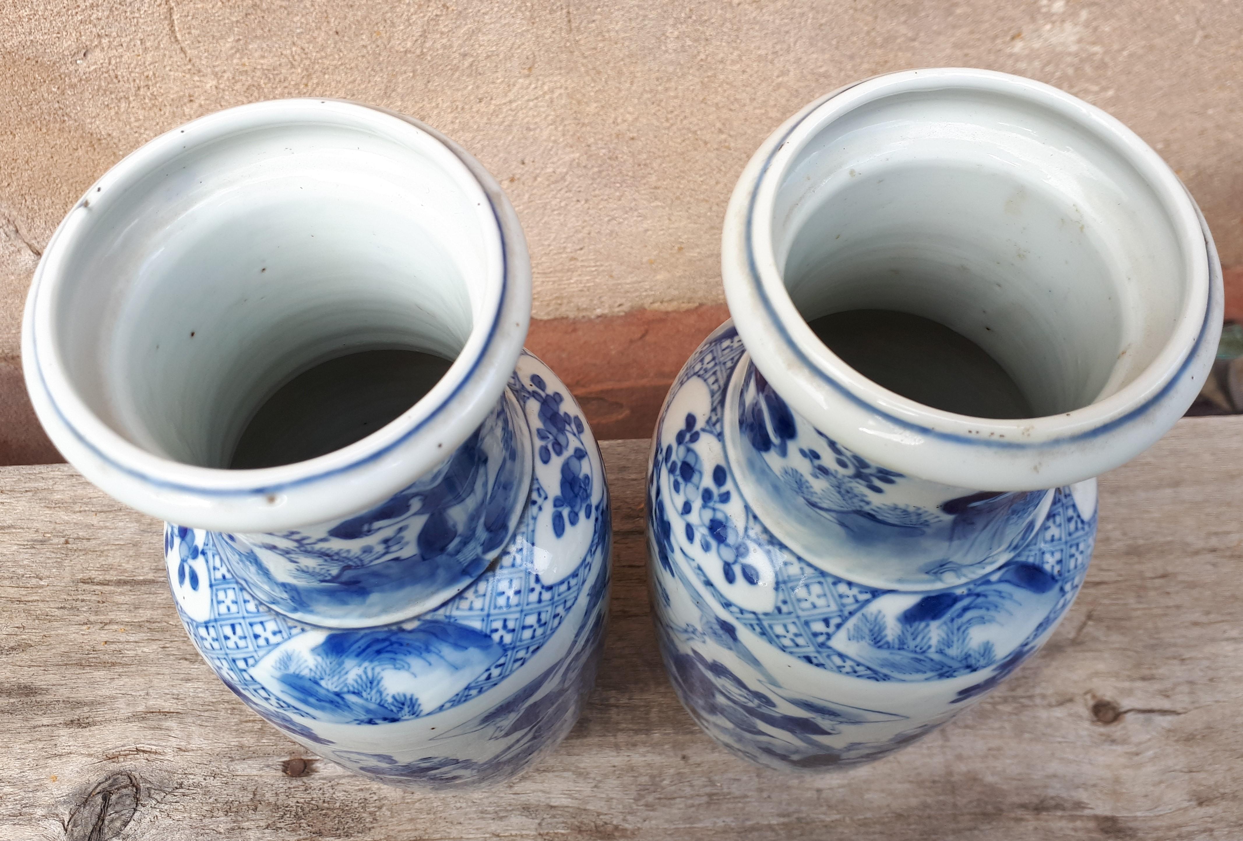 19th Century Pair Of Chinese Blue White Vases, China Qing Dynasty For Sale
