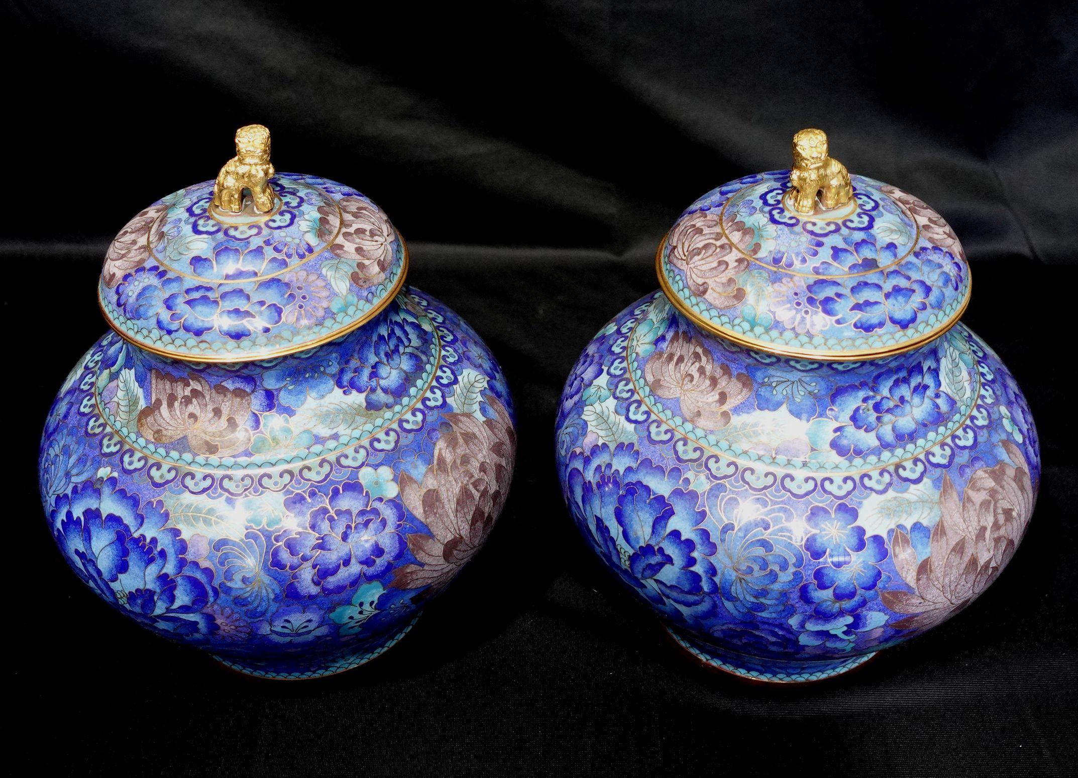 Hand-Crafted Pair of Chinese Bronze Cloisonné Enameled Lidded Jars w/ Lion Finales For Sale
