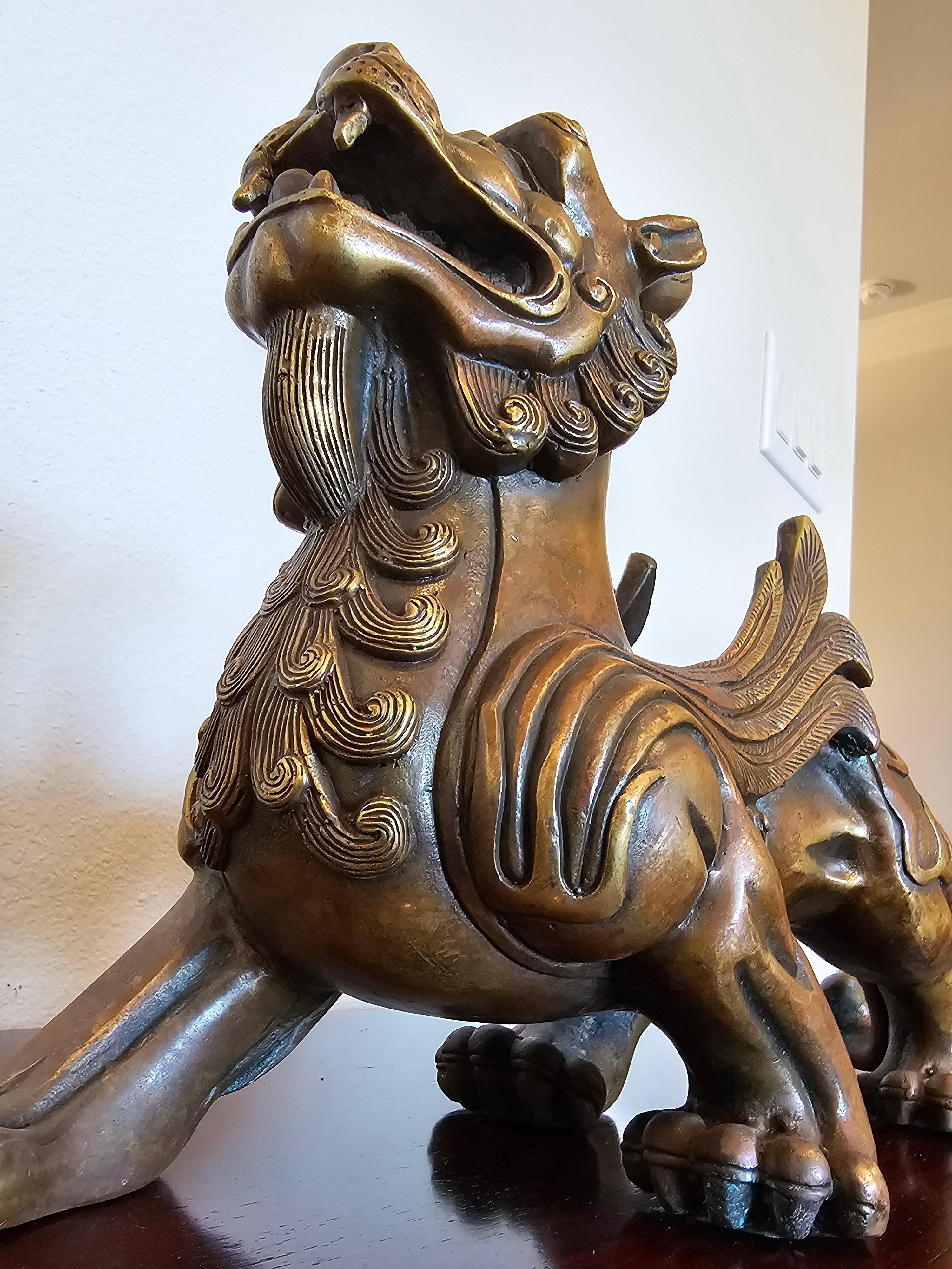 Paar chinesische Bronze Pixiu geflügelte Löwenfigur Feng Shui Mythische Tierstatue aus Bronze, Pixiu im Angebot 7