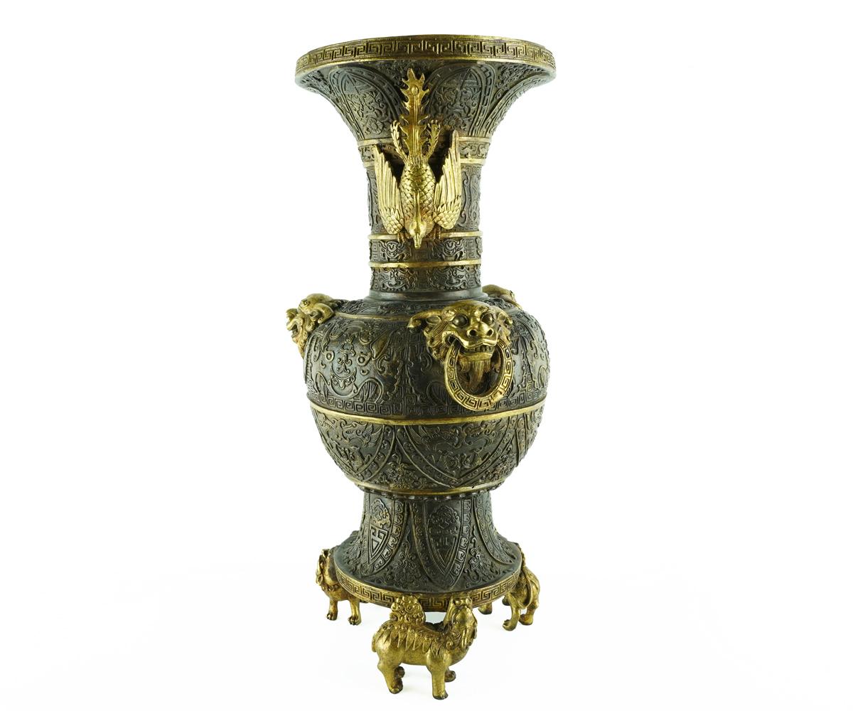 Pair of Chinese Bronze Vases with Parcel-Gilt Features In Good Condition In Laguna Beach, CA