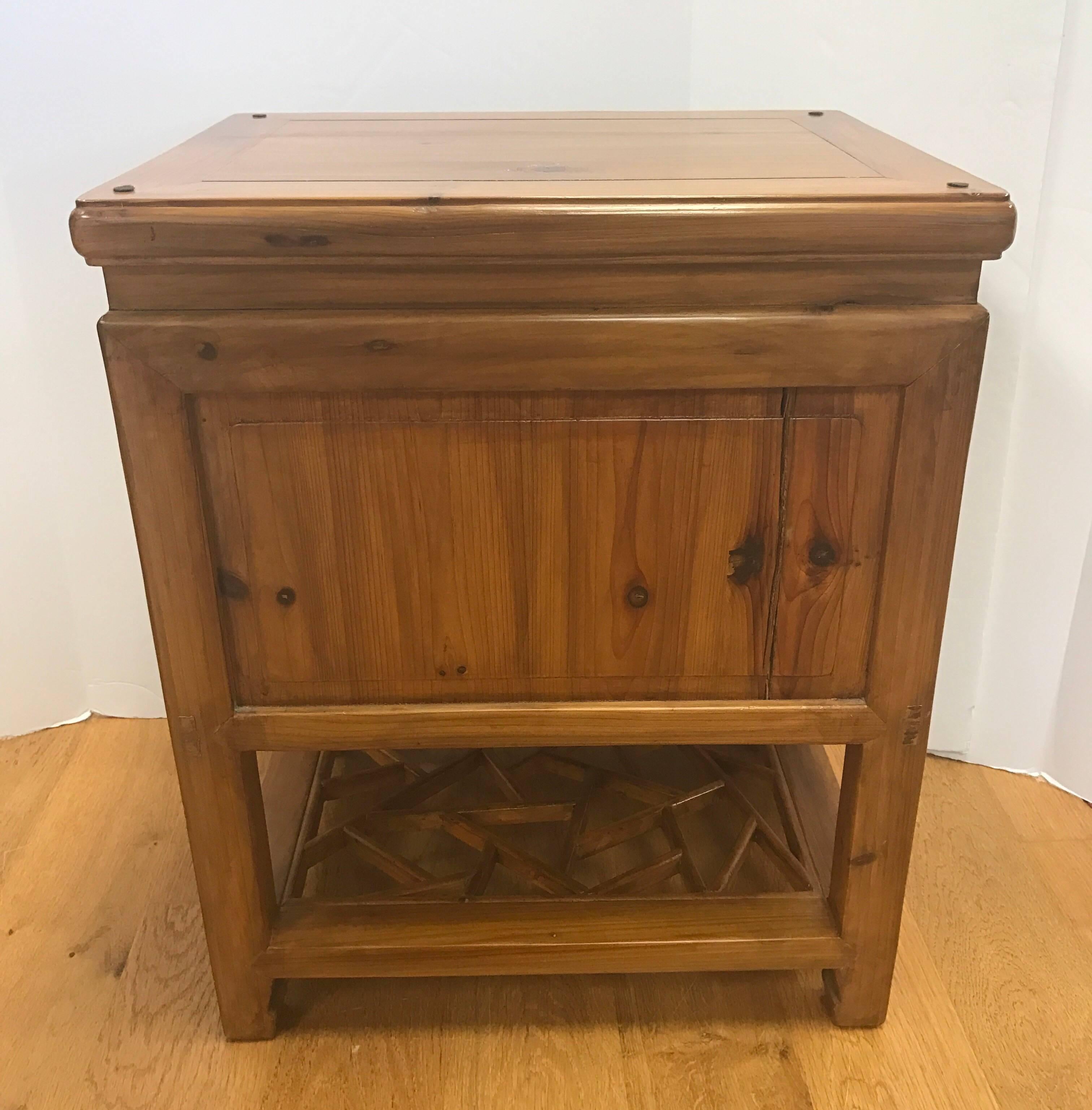 Mid-20th Century Pair of Chinese Camphor Wood Nightstands End Tables